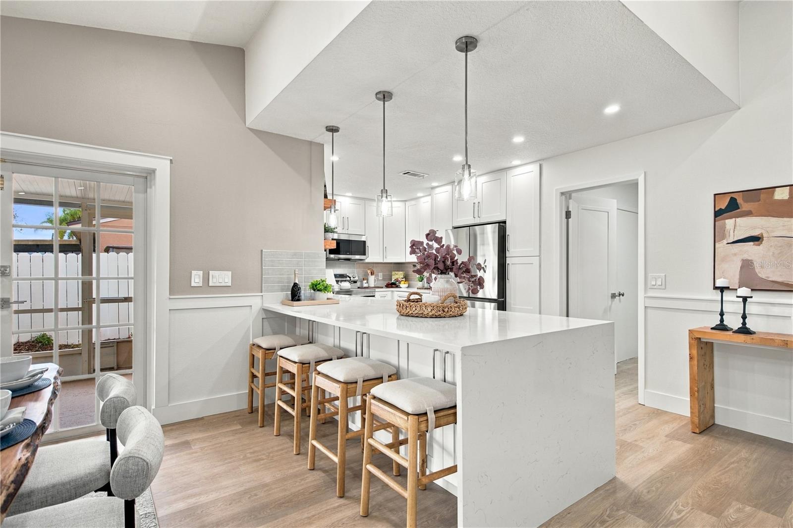 16115 PEBBLEBROOK DR — photo 13