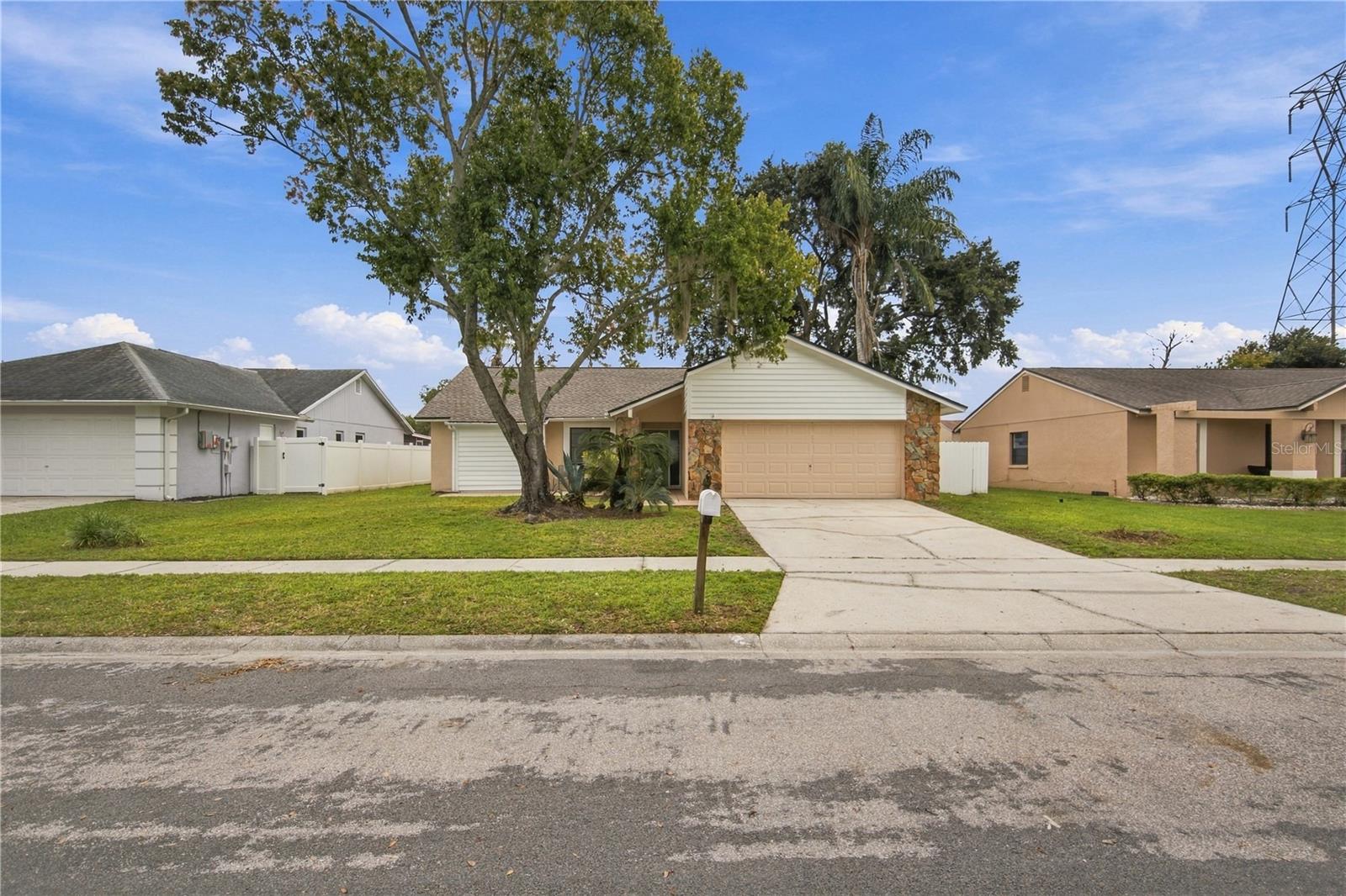 16115 PEBBLEBROOK DR — photo 41