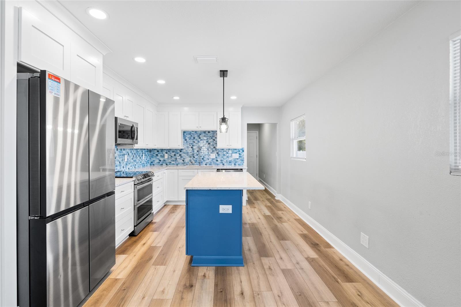 5907 N OLA AVE — photo 14