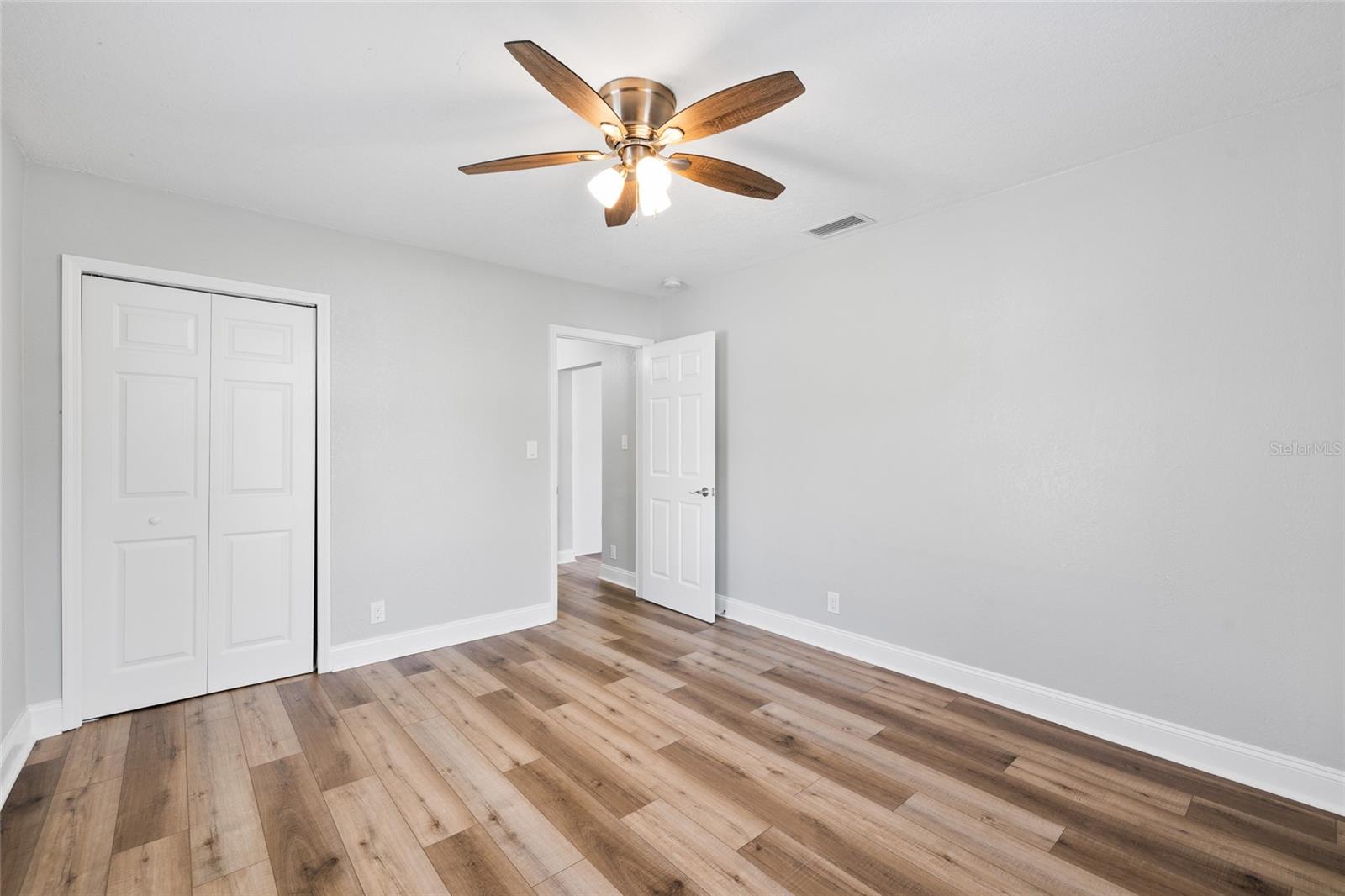 5907 N OLA AVE — photo 21