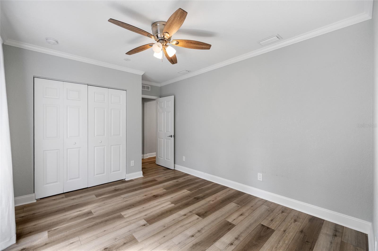5907 N OLA AVE — photo 28