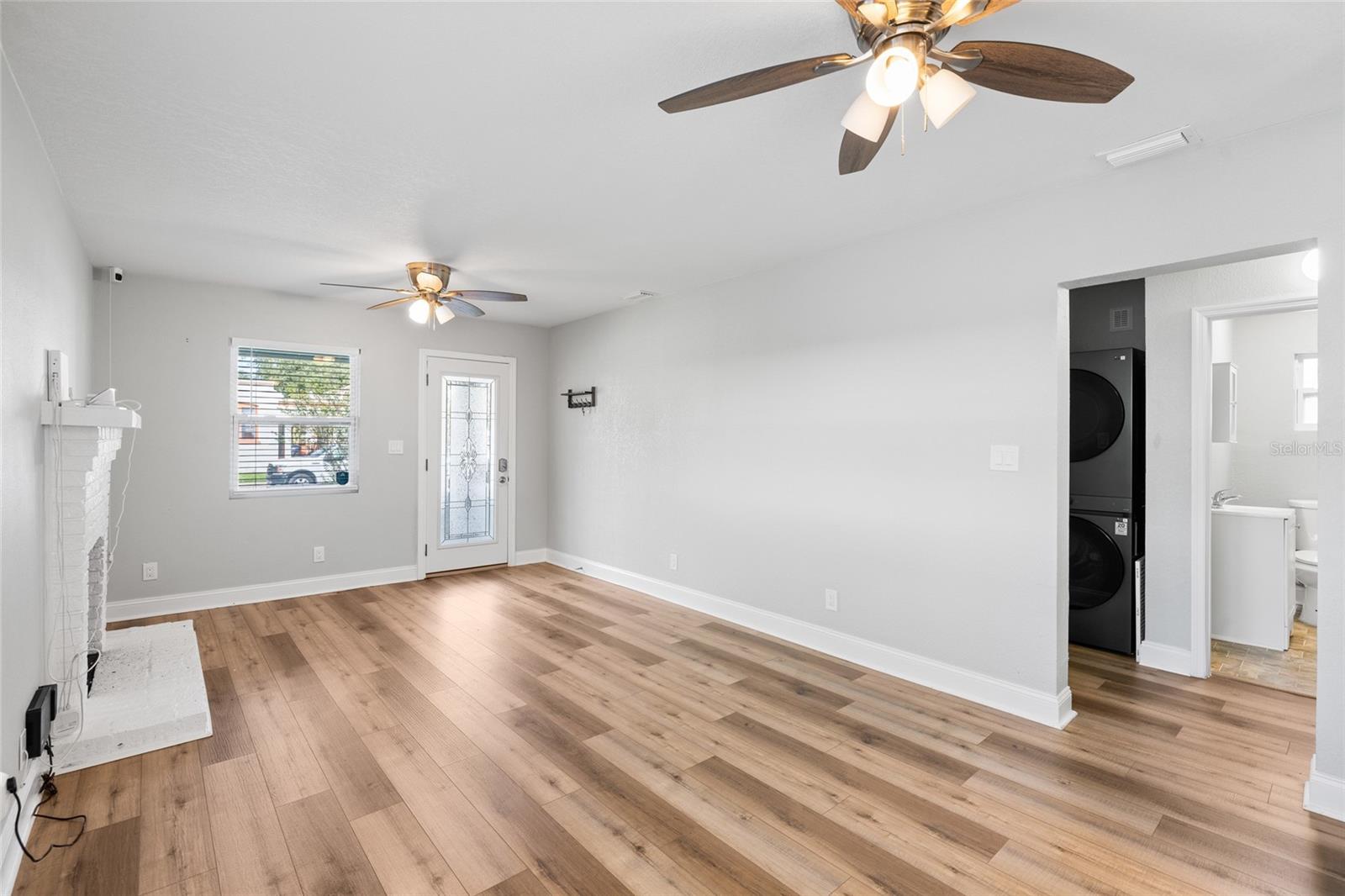 5907 N OLA AVE — photo 11