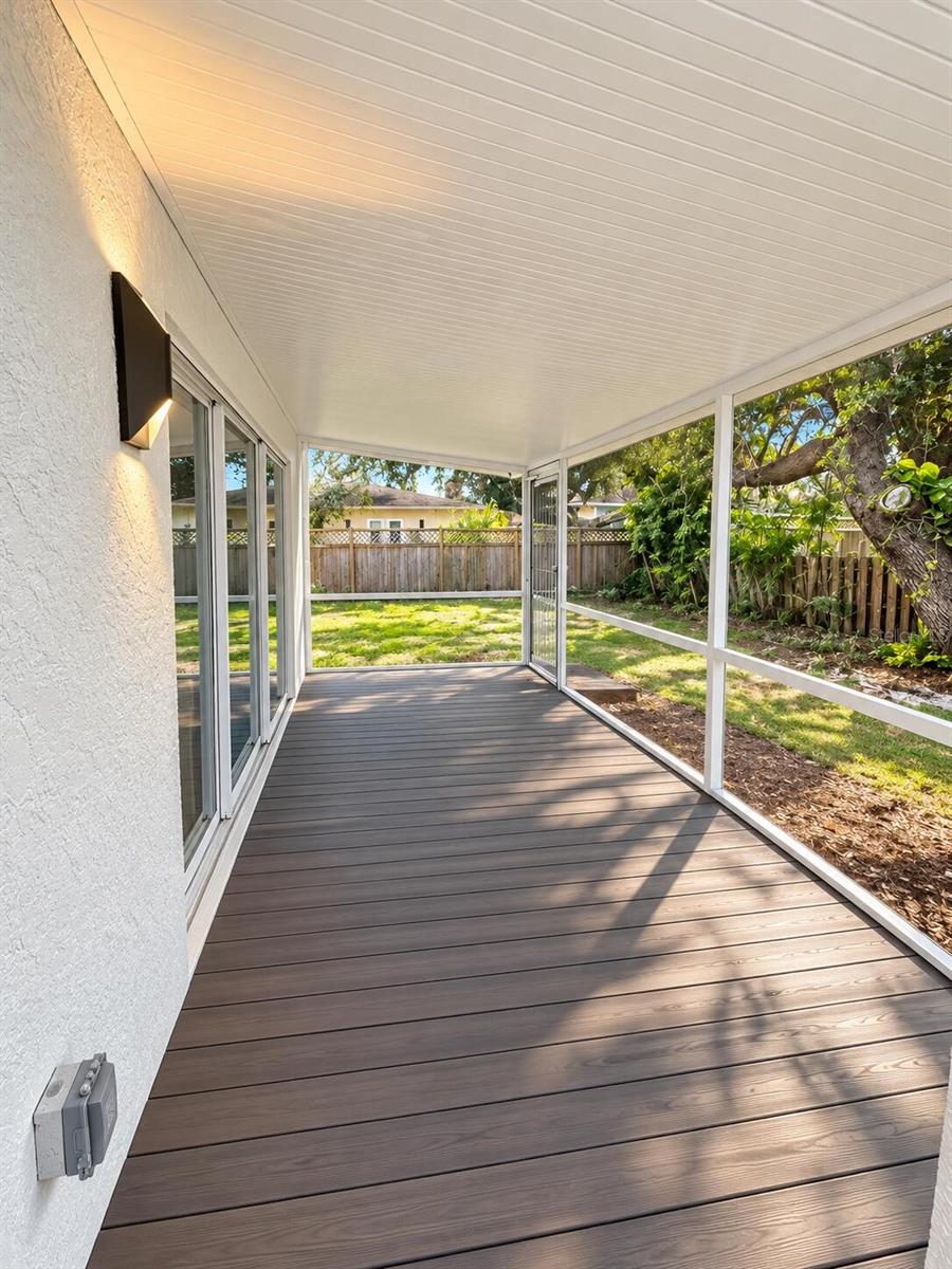 447 ZEPHYR RD — photo 17