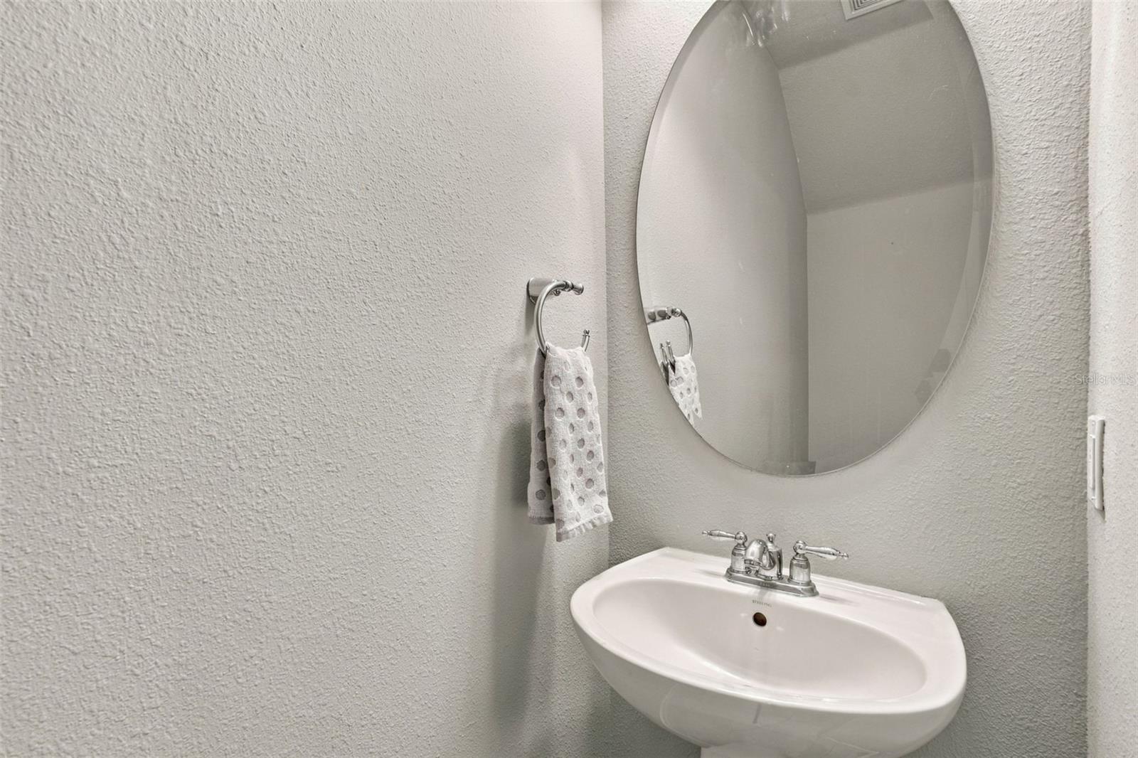 2951 BIRCHCREEK DR — photo 15