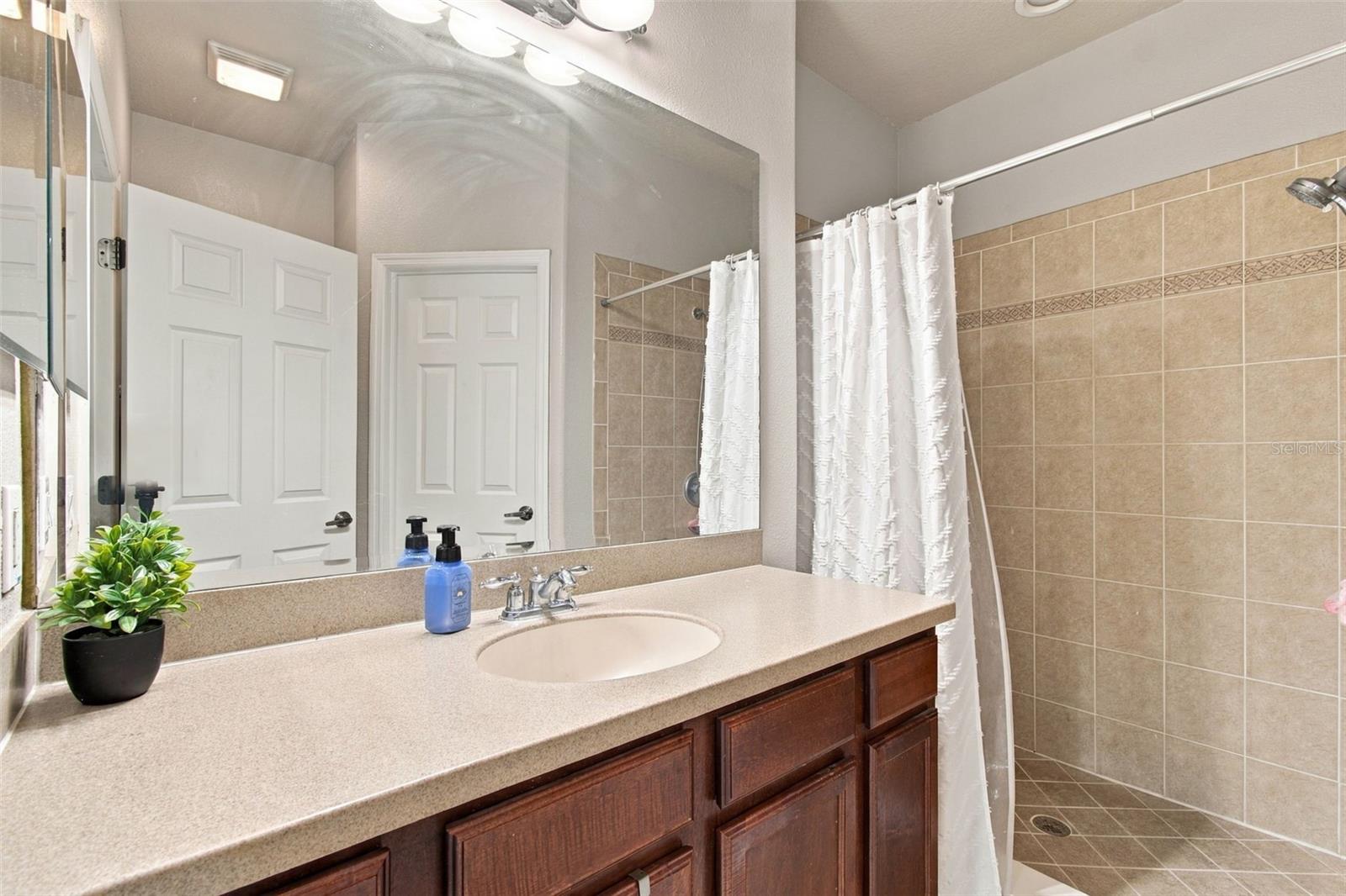 2951 BIRCHCREEK DR — photo 19