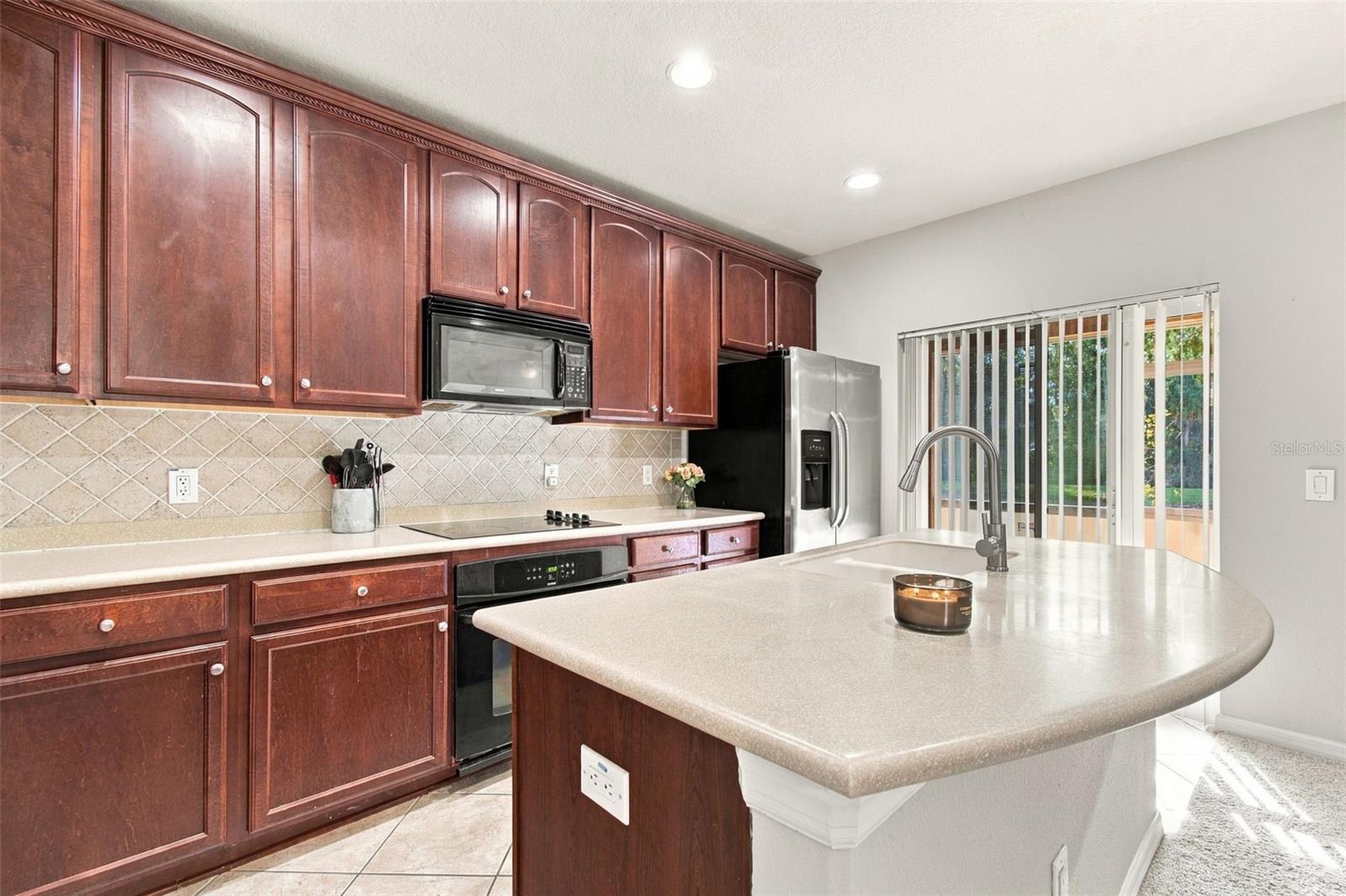2951 BIRCHCREEK DR — photo 4