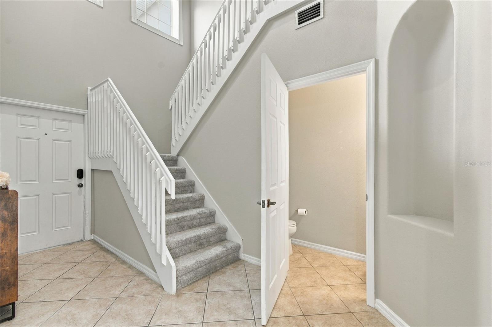2951 BIRCHCREEK DR — photo 3
