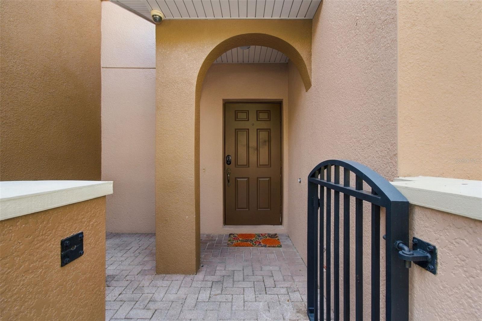 2951 BIRCHCREEK DR — photo 2