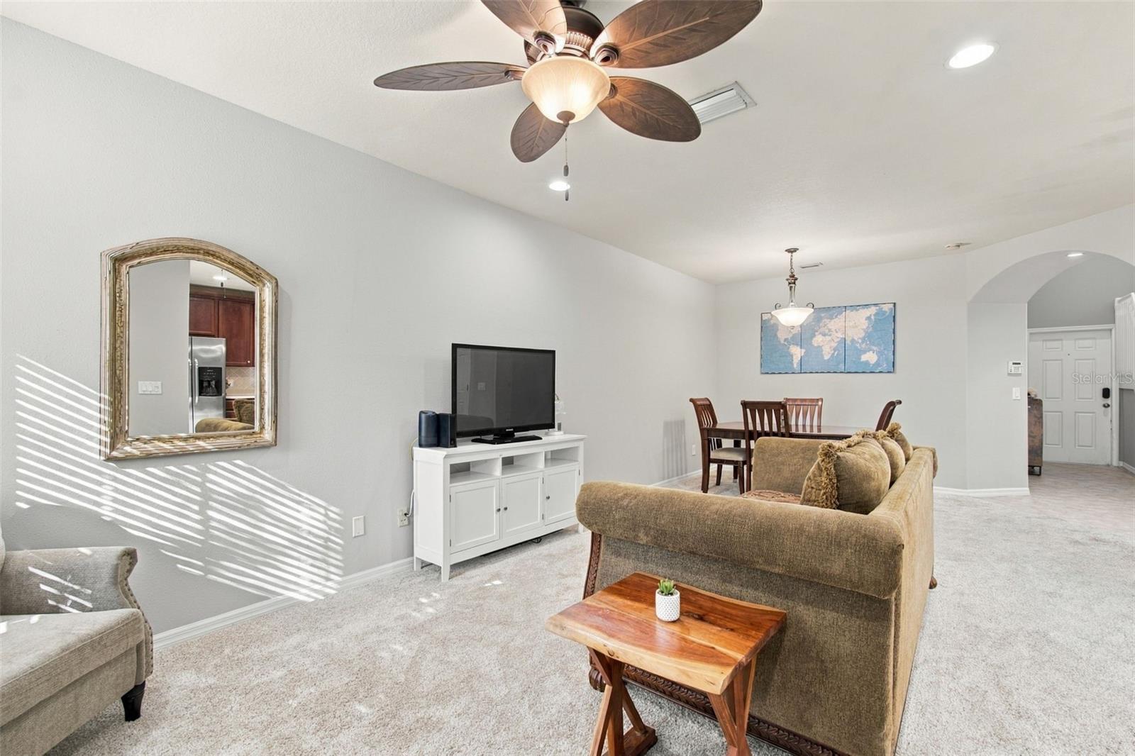 2951 BIRCHCREEK DR — photo 10