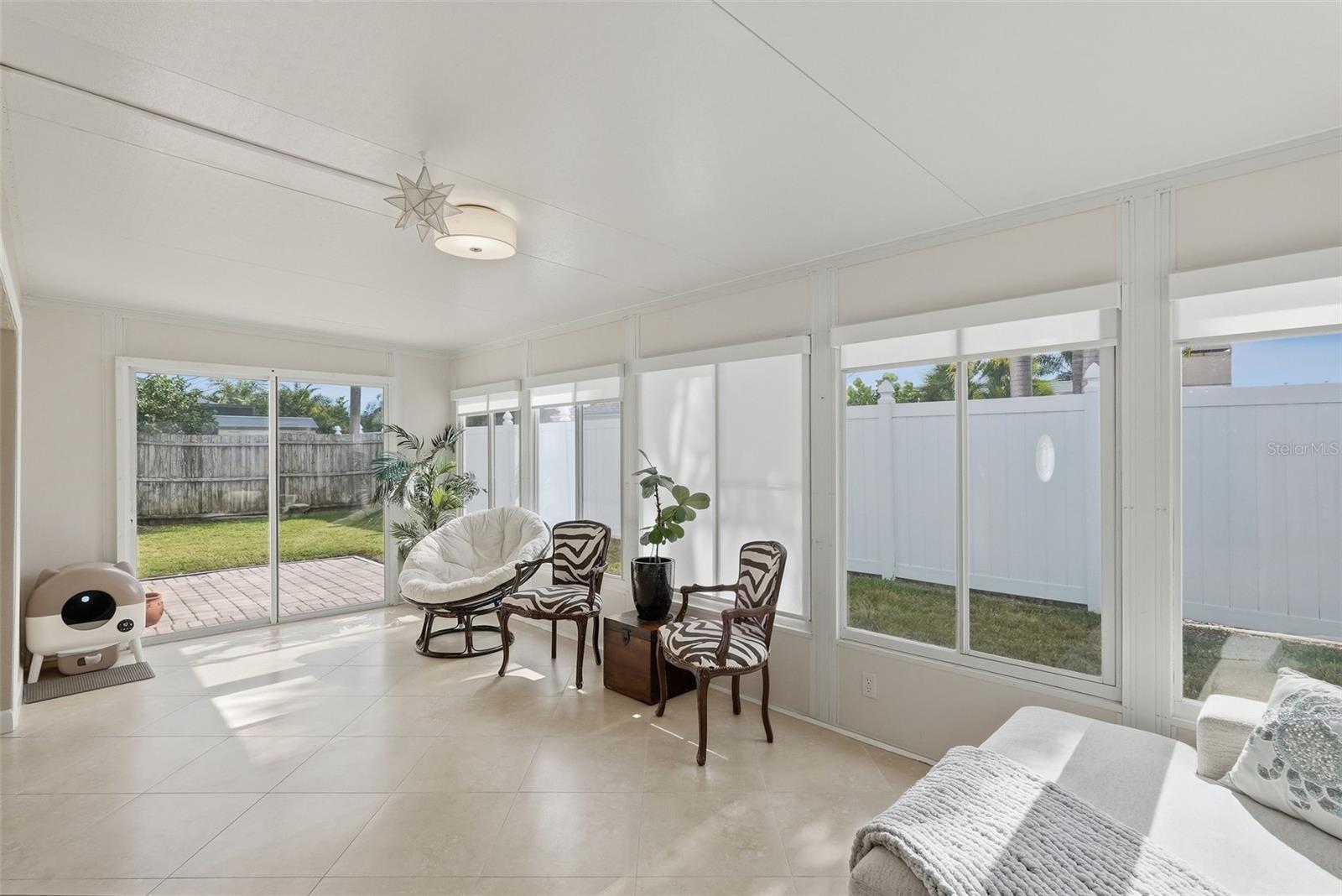5860 BAYSHORE DR — photo 11