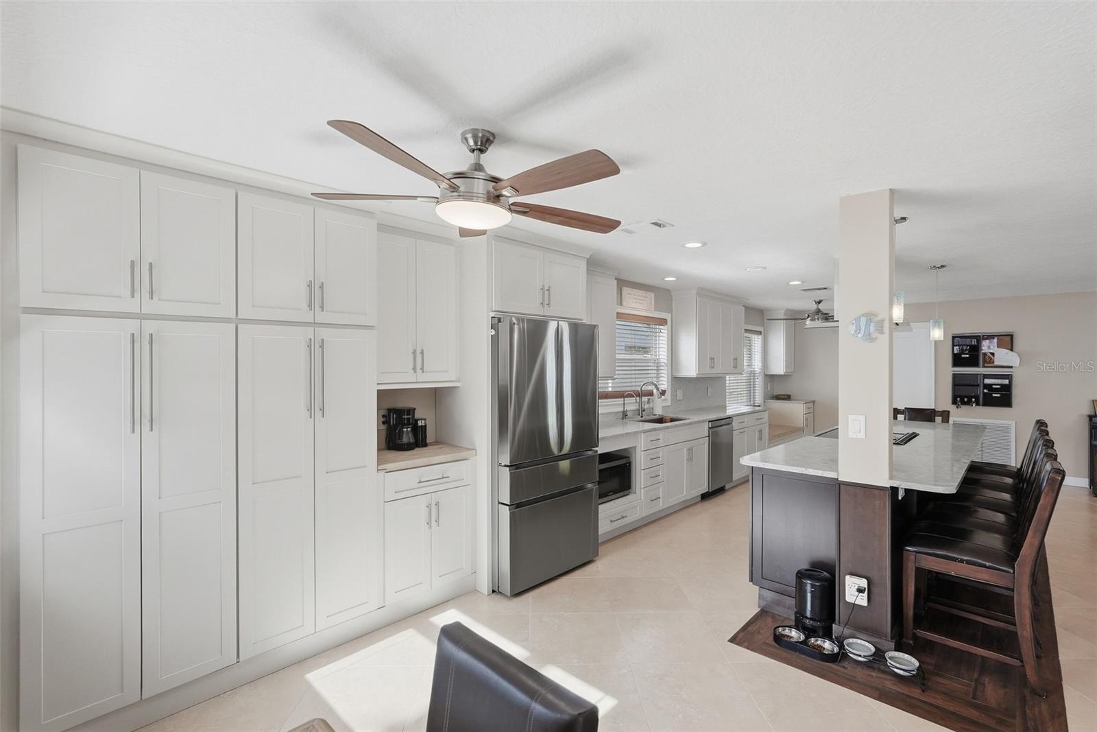 5860 BAYSHORE DR — photo 10