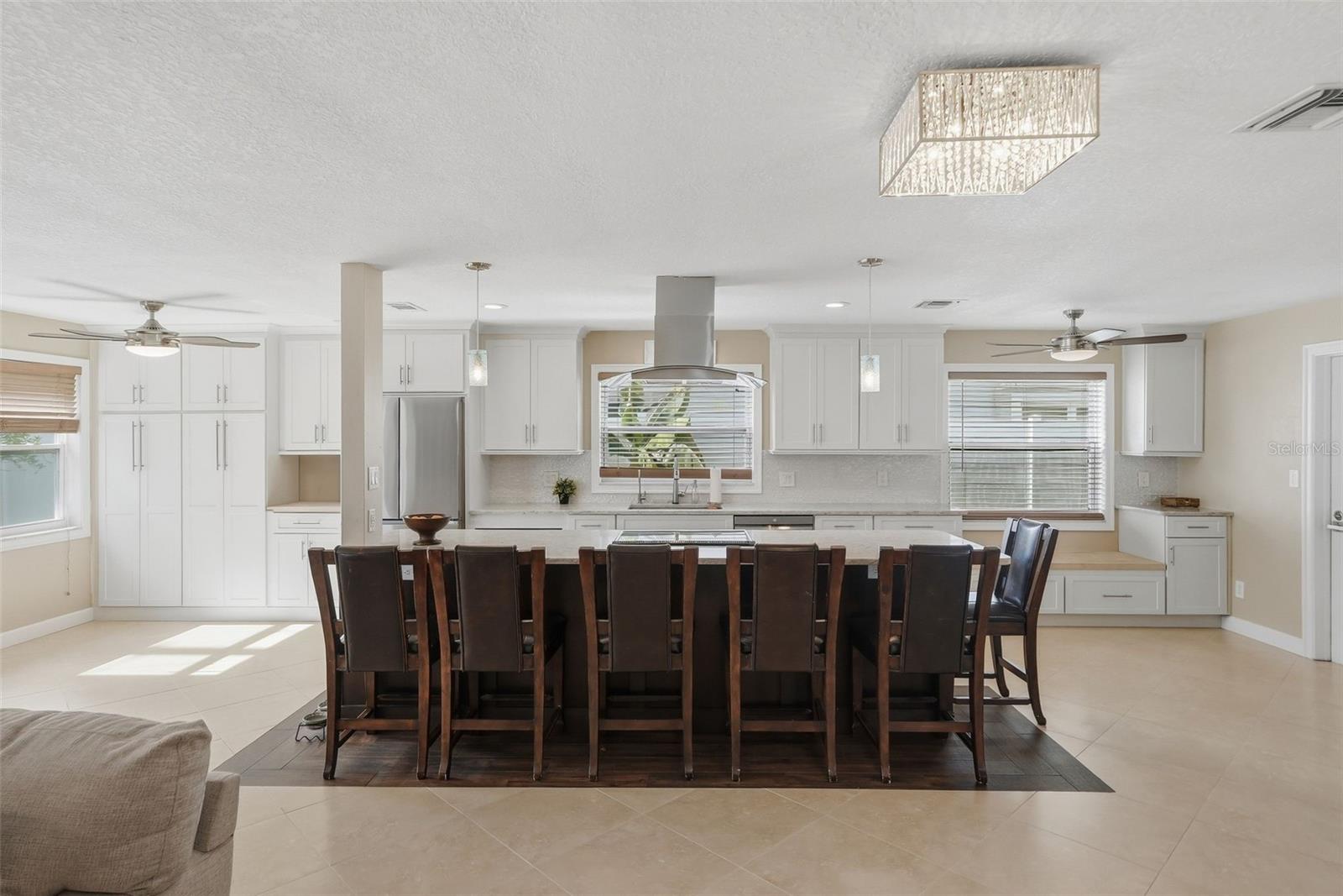 5860 BAYSHORE DR — photo 8