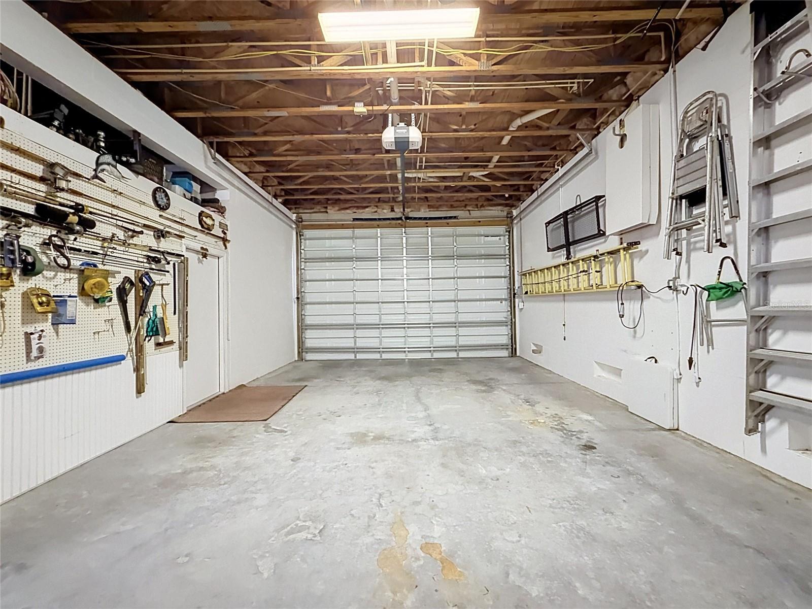 13540 MARIA DR — photo 76
