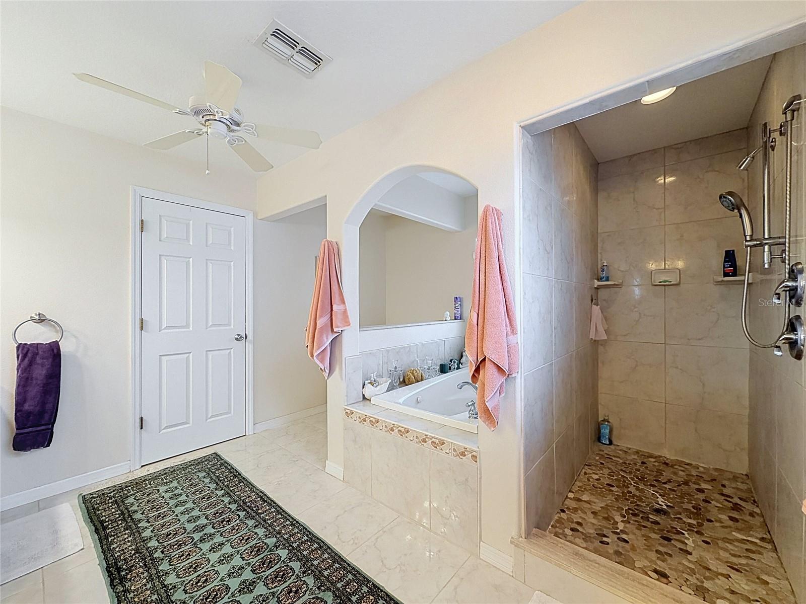 13540 MARIA DR — photo 55