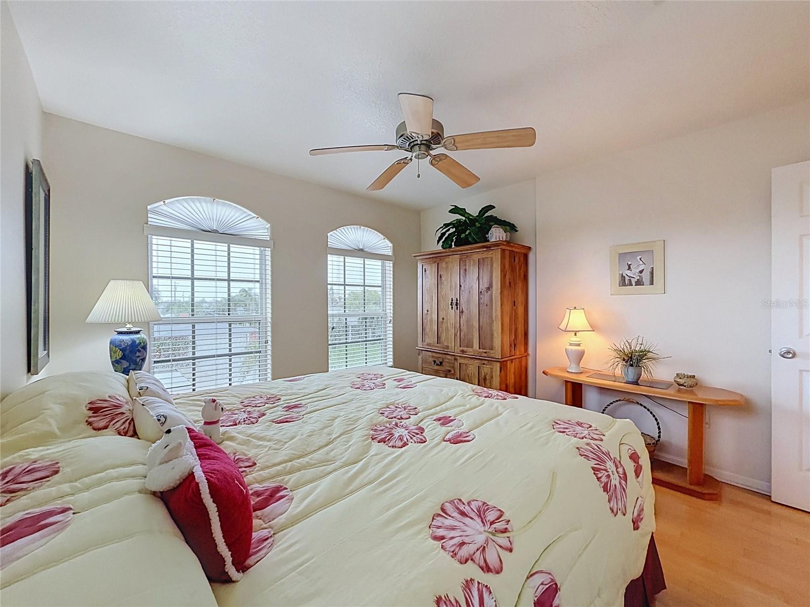 13540 MARIA DR — photo 41