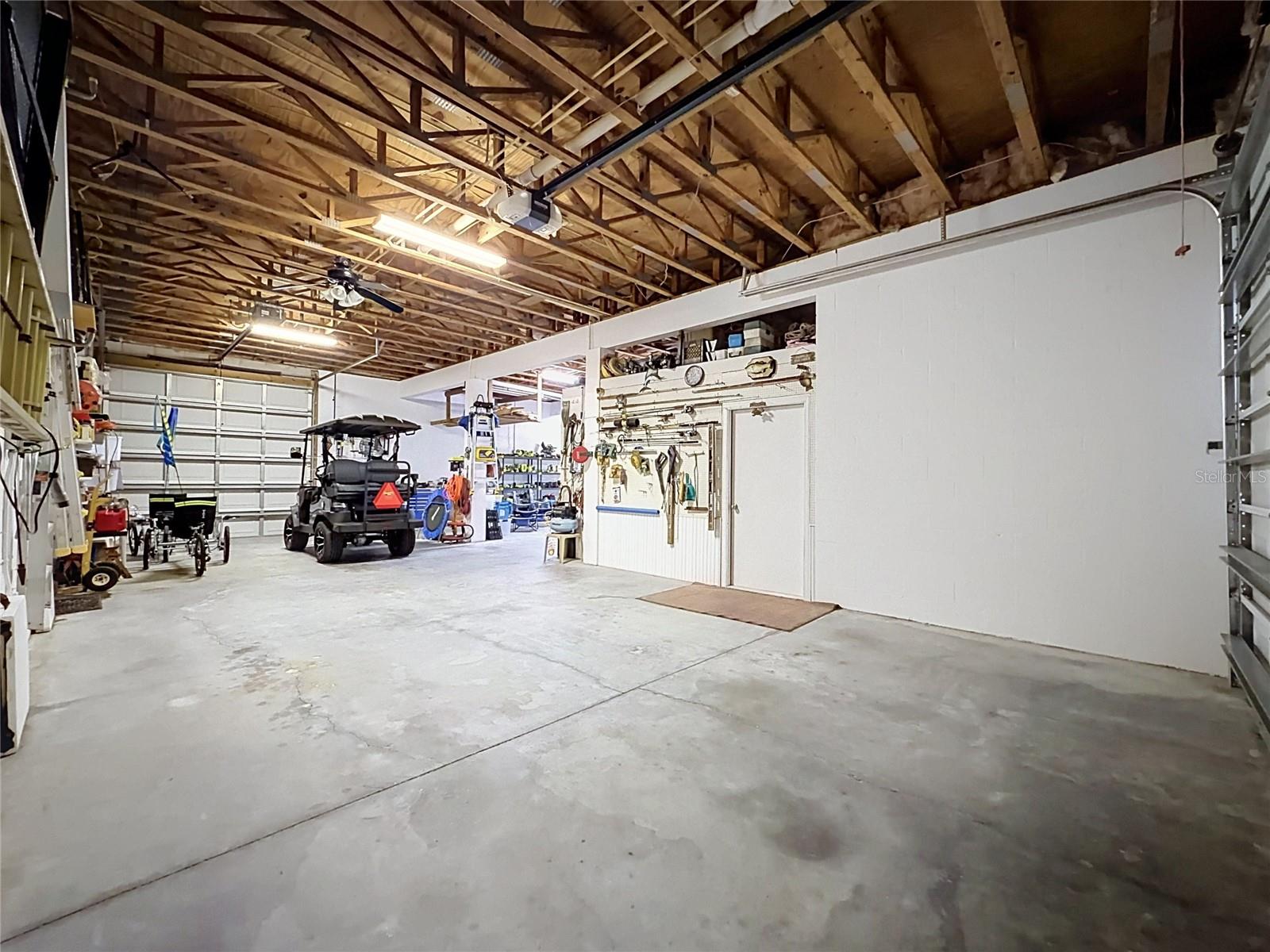 13540 MARIA DR — photo 77