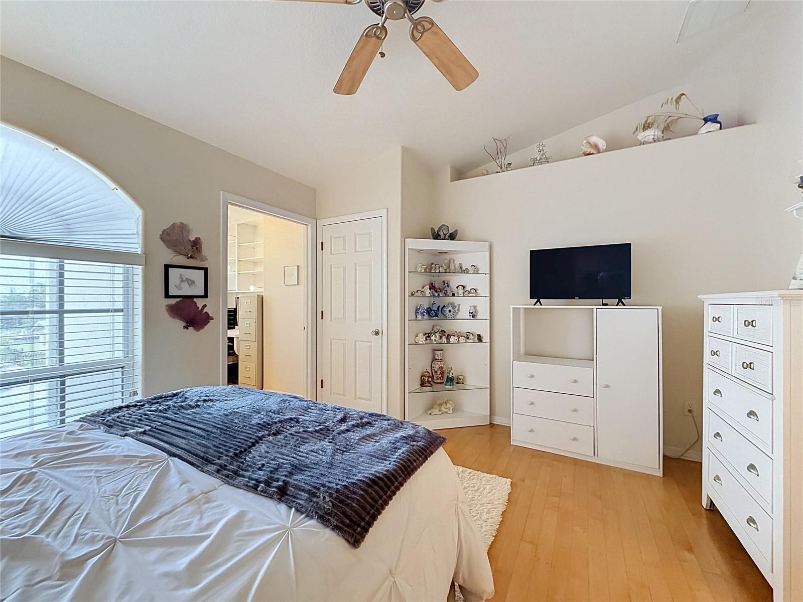 13540 MARIA DR — photo 44