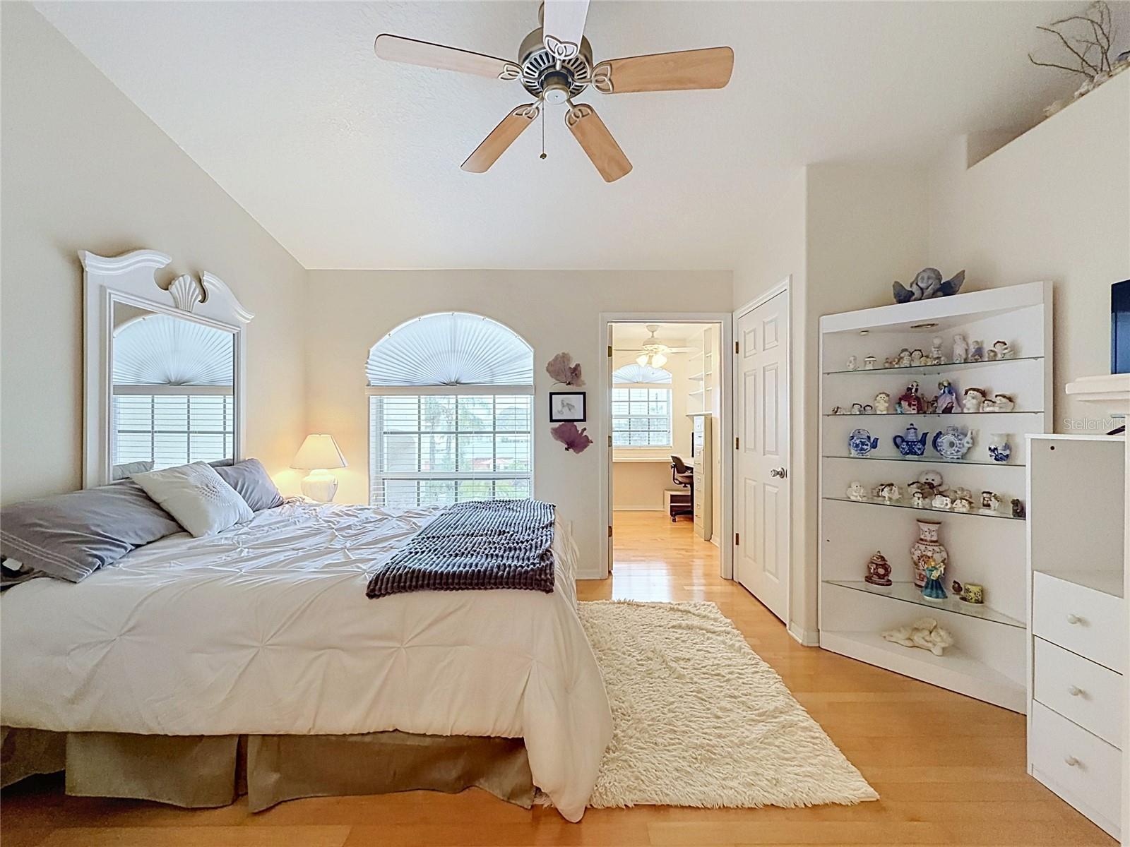 13540 MARIA DR — photo 43