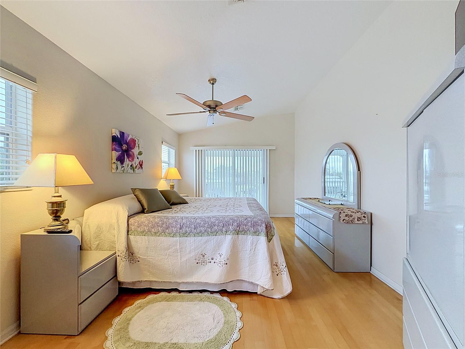 13540 MARIA DR — photo 51