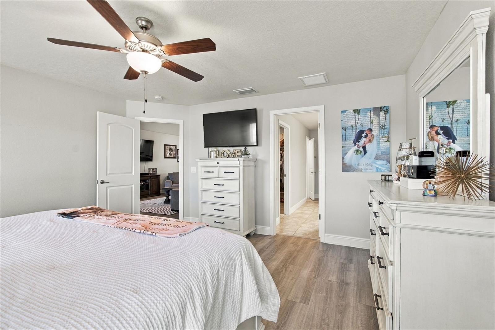 16048 SAWGRASS BREEZE AVE — photo 50