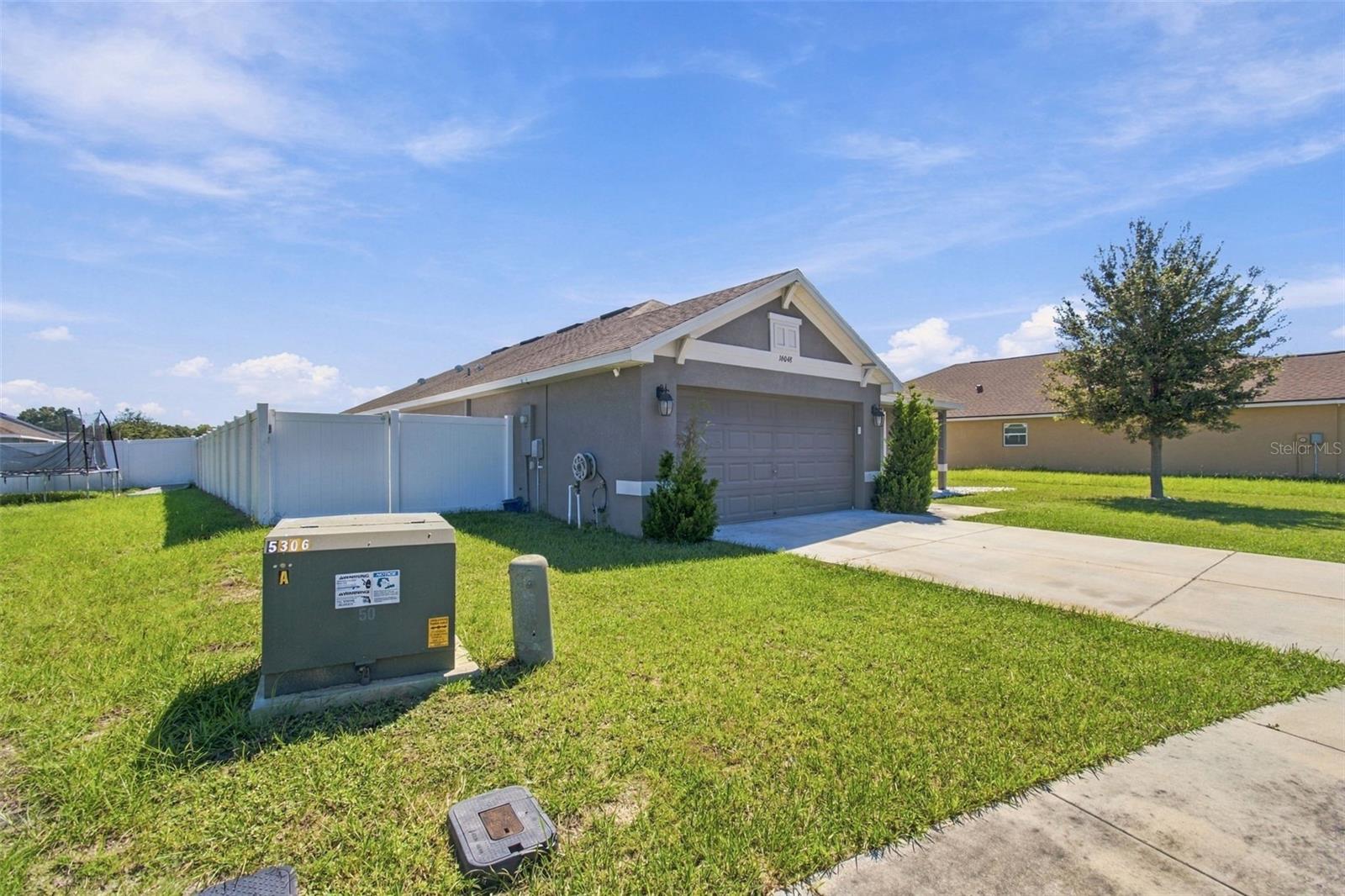 16048 SAWGRASS BREEZE AVE — photo 6
