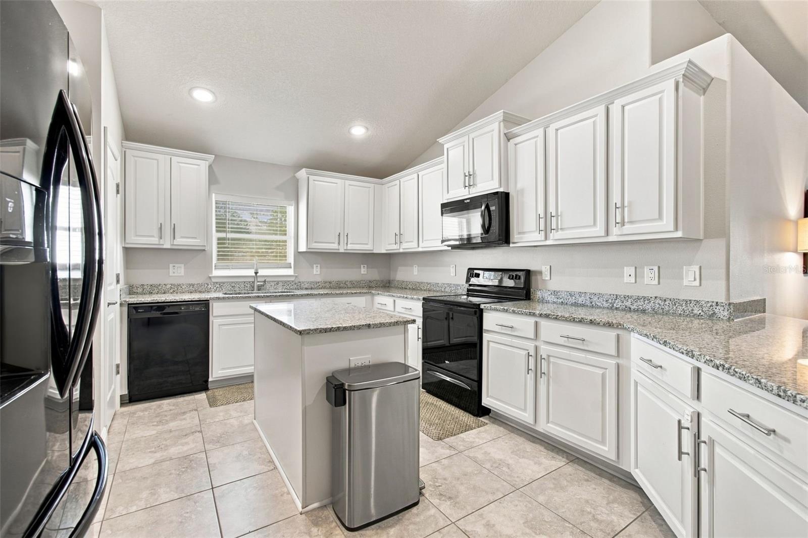 16048 SAWGRASS BREEZE AVE — photo 16