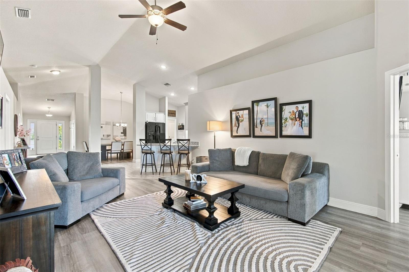 16048 SAWGRASS BREEZE AVE — photo 29