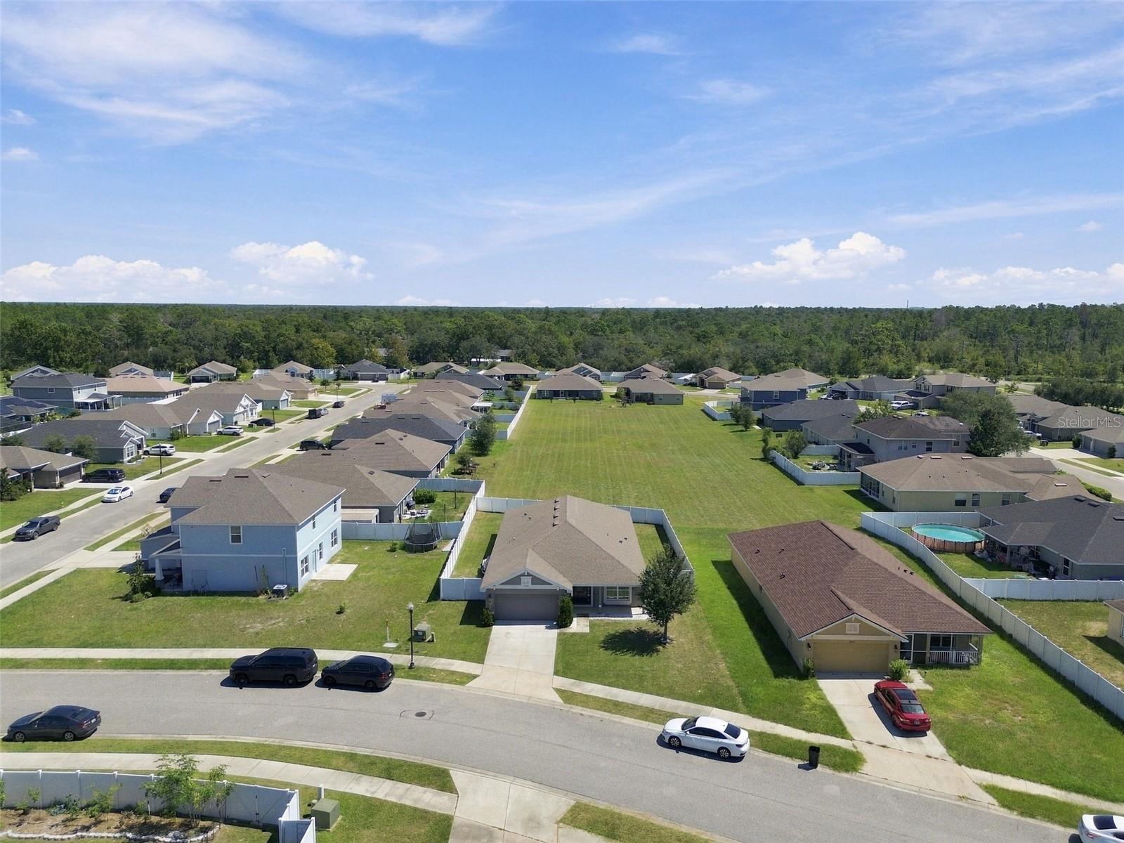 16048 SAWGRASS BREEZE AVE — photo 65