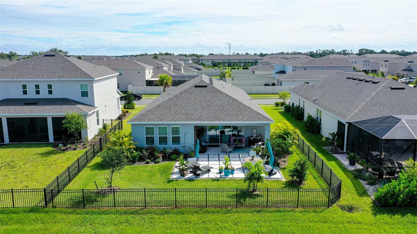 11013 FIELDSTONE DR — photo 35