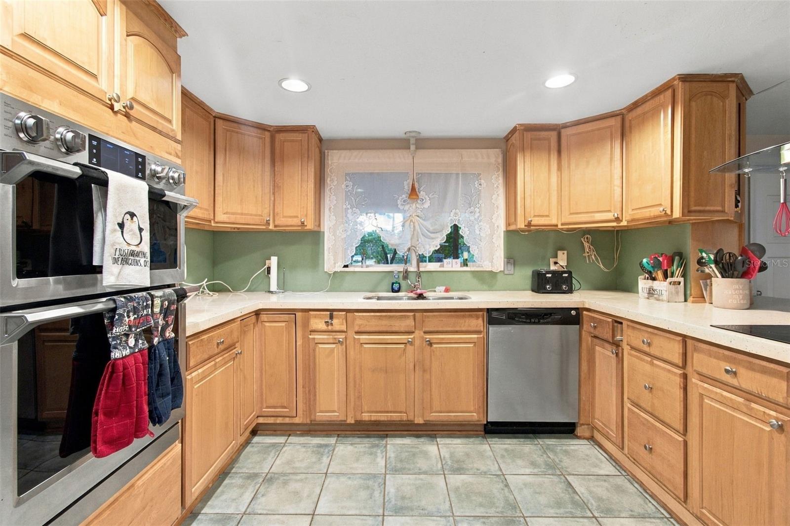 2236 ALICE RD — photo 4