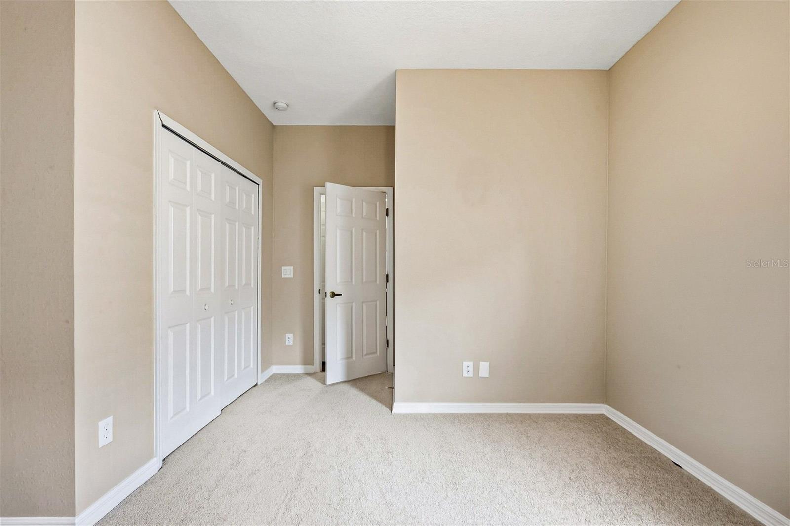 11123 OYSTER BAY CIR — photo 29