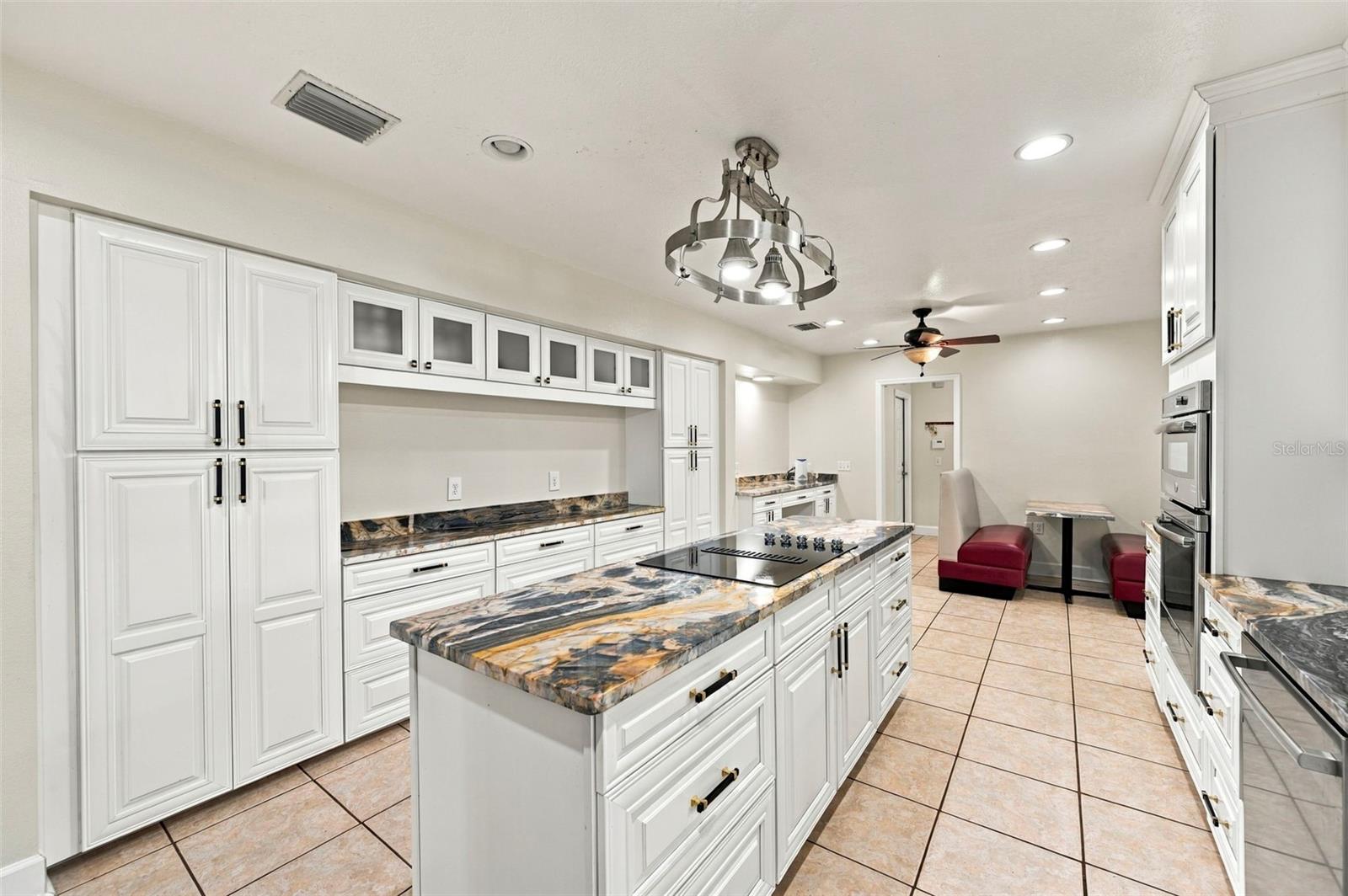 115 HICKORY CREEK DR — photo 18