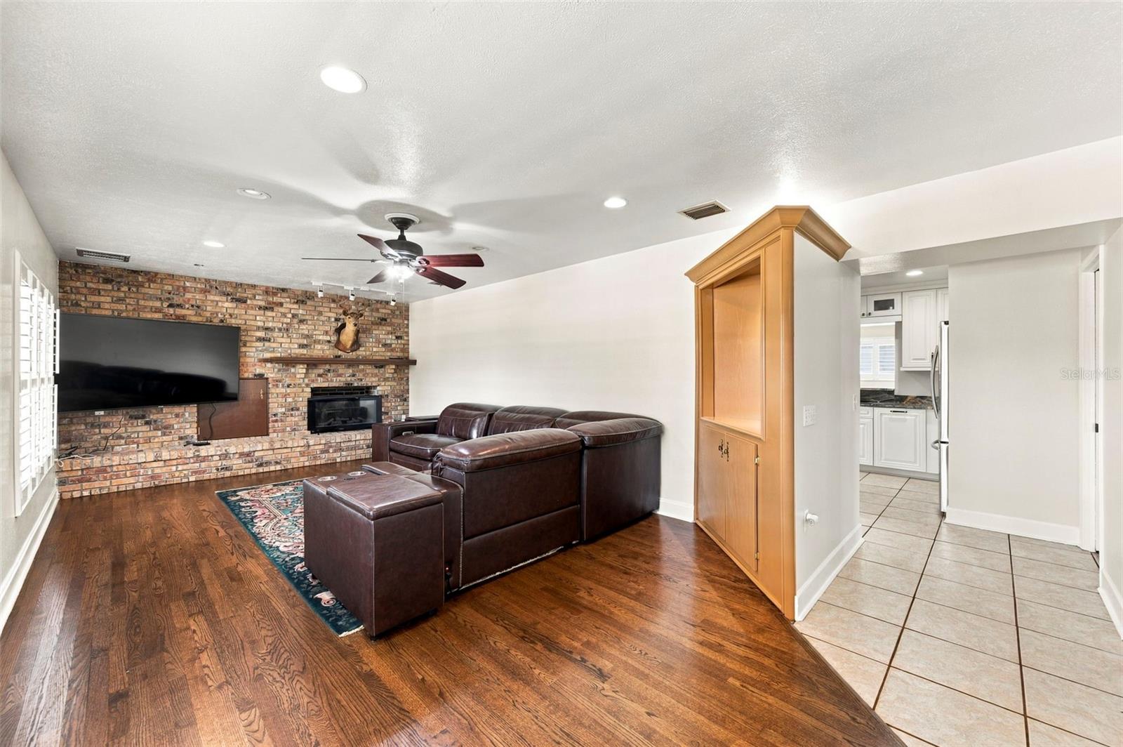 115 HICKORY CREEK DR — photo 14