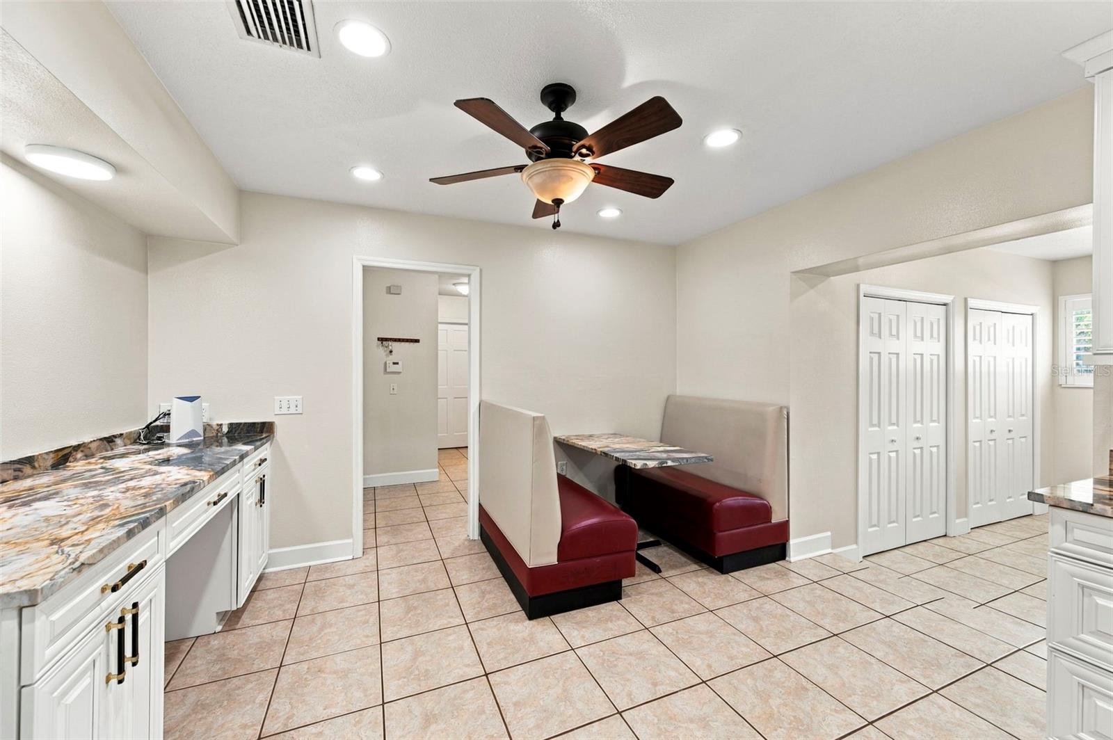 115 HICKORY CREEK DR — photo 22