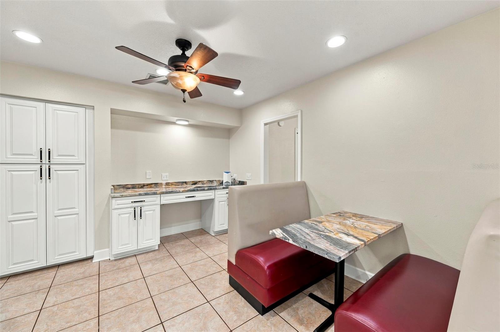 115 HICKORY CREEK DR — photo 23