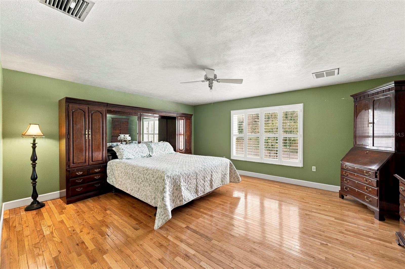 115 HICKORY CREEK DR — photo 39