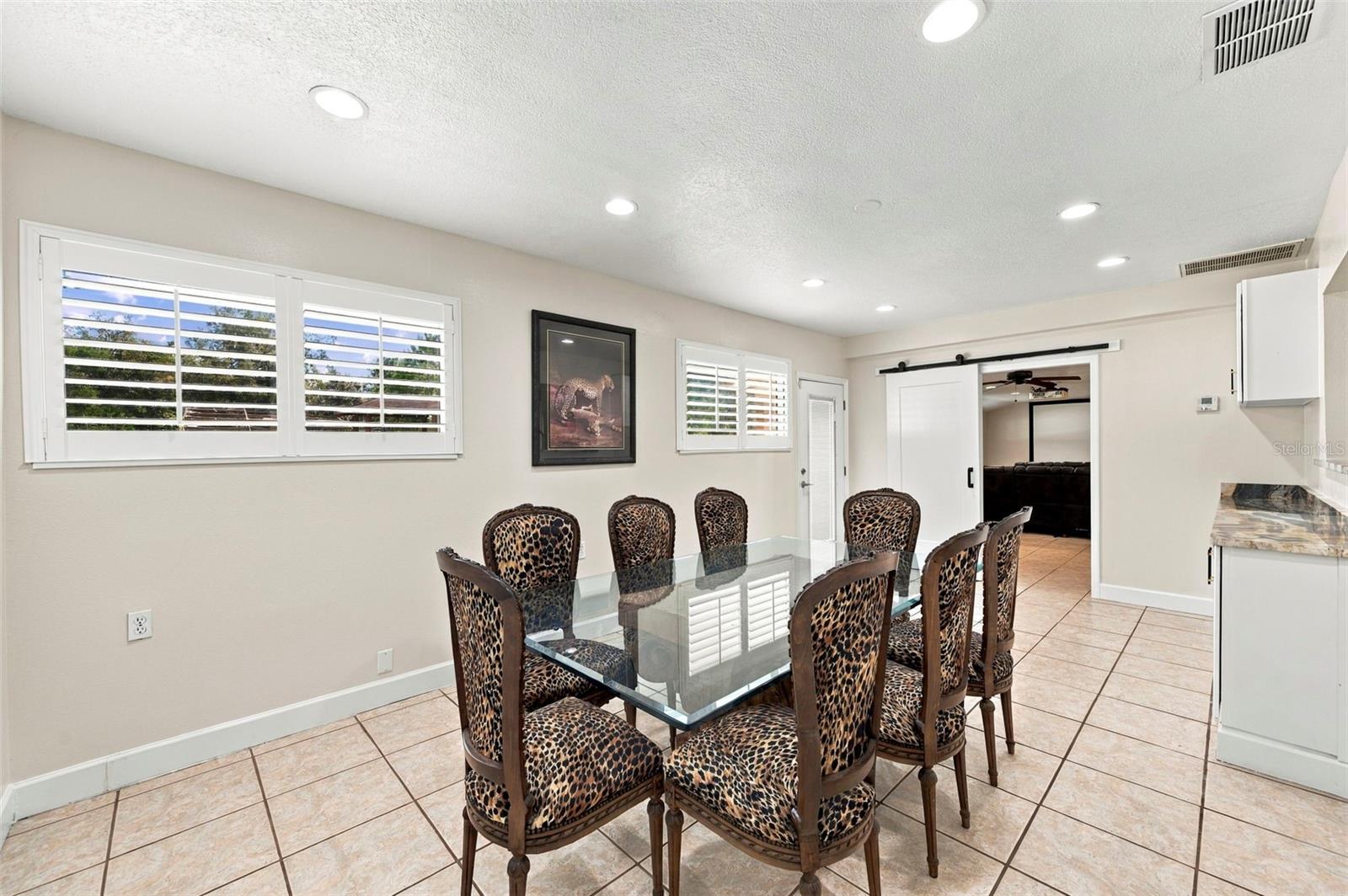 115 HICKORY CREEK DR — photo 24