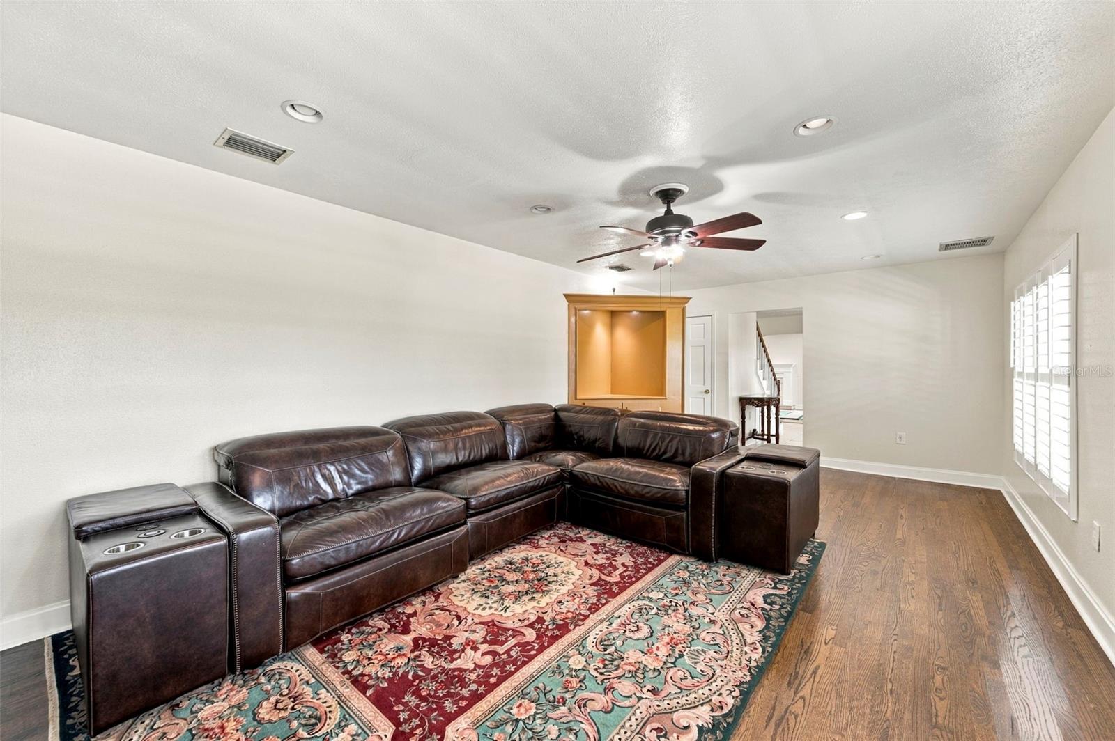 115 HICKORY CREEK DR — photo 16