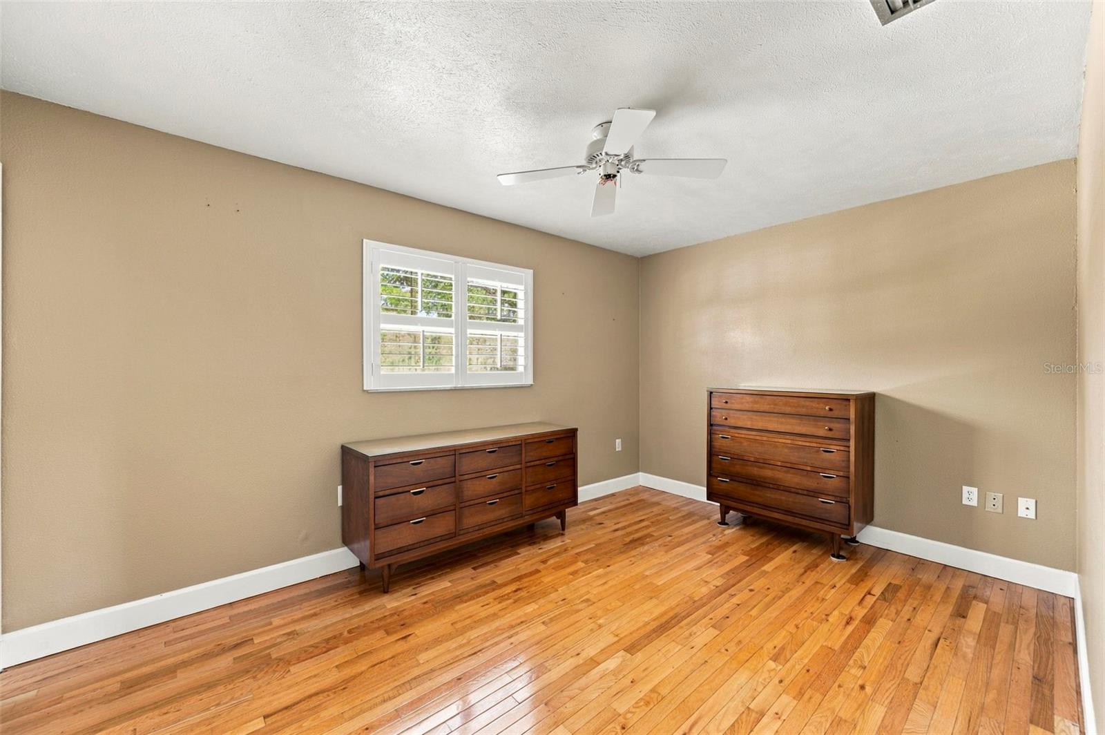115 HICKORY CREEK DR — photo 51