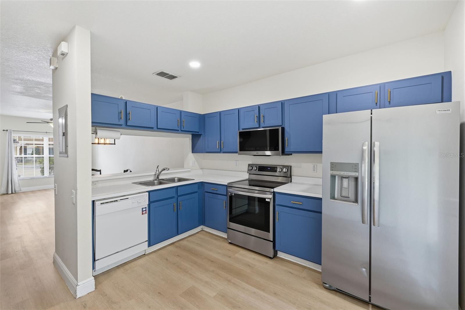 1141 KENNEWICK CT — photo 9
