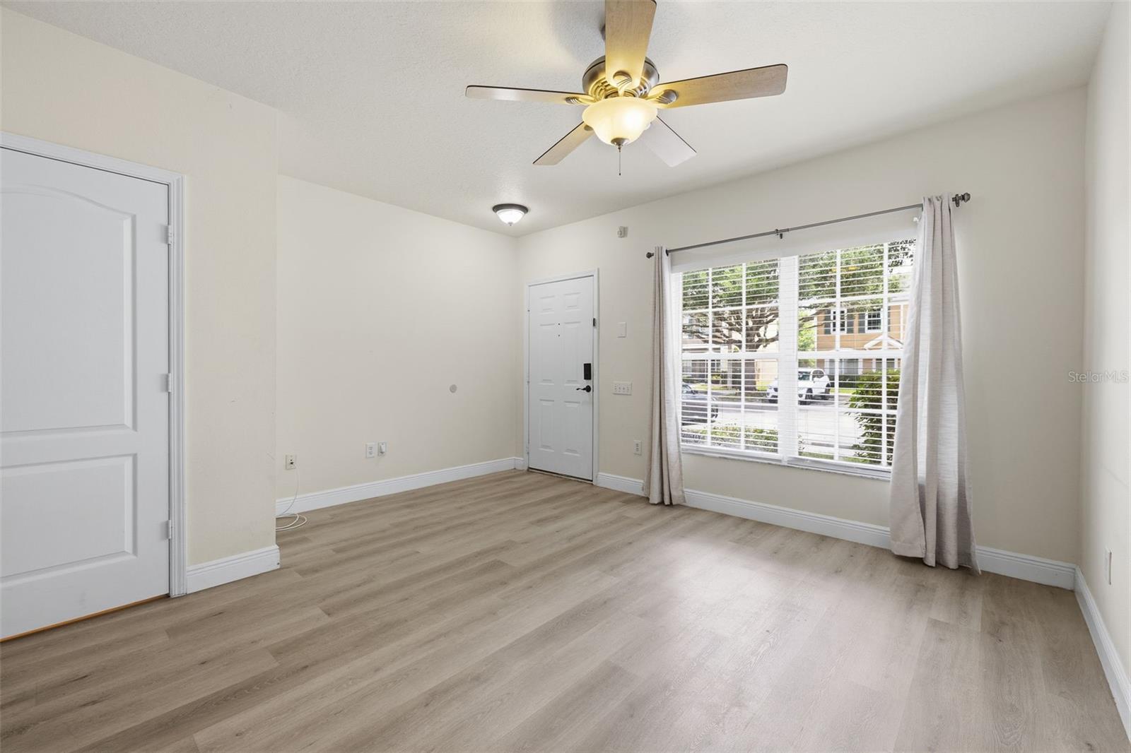 1141 KENNEWICK CT — photo 6