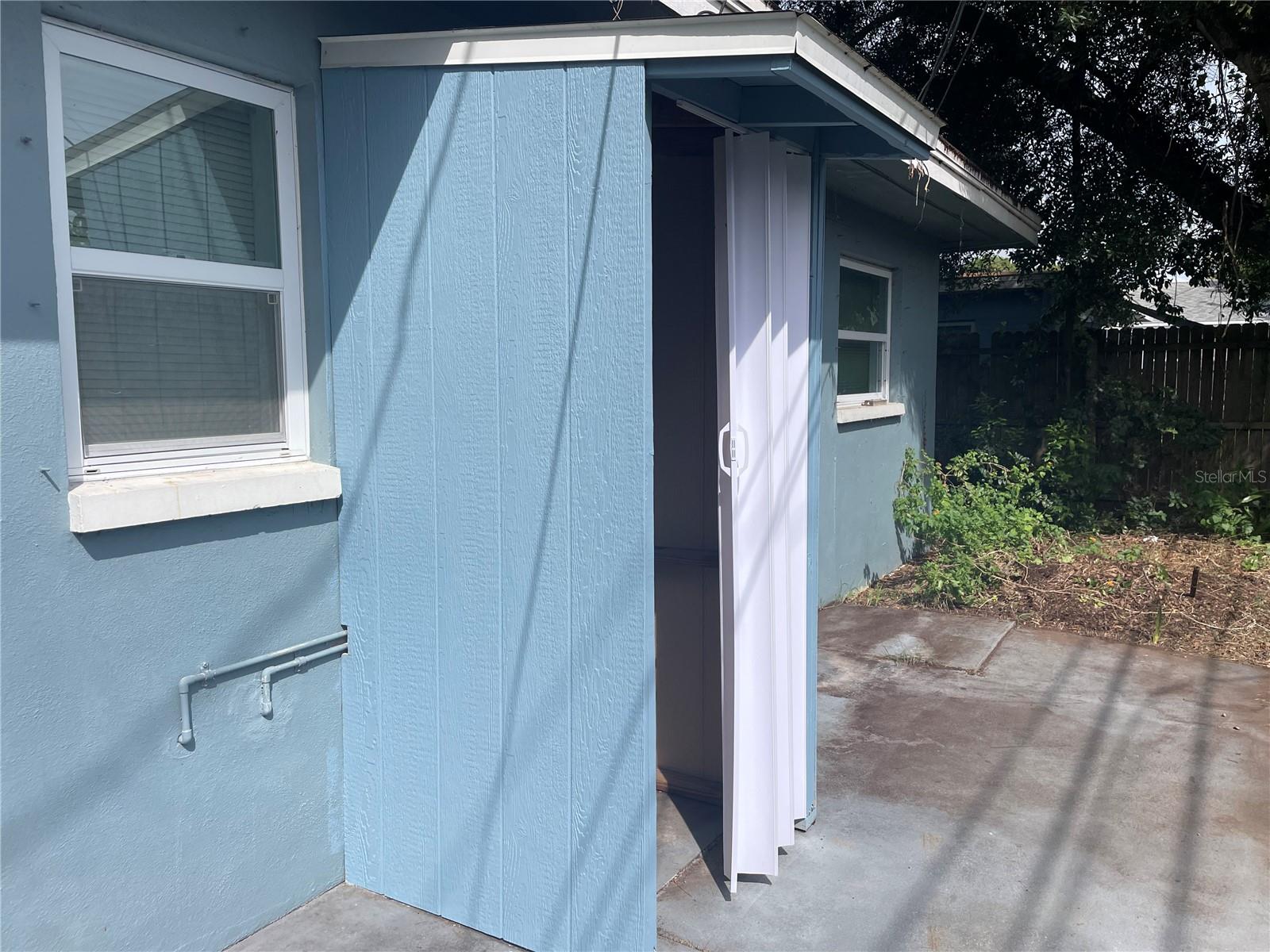 319 N JUPITER AVE — photo 3