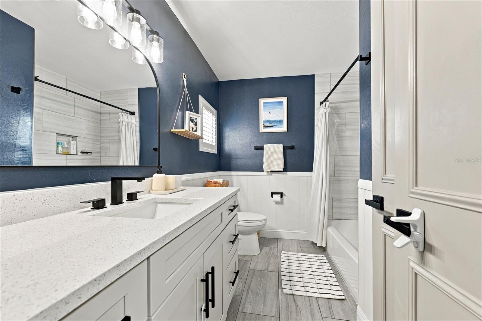 125 SIOBHAN AVE — photo 28