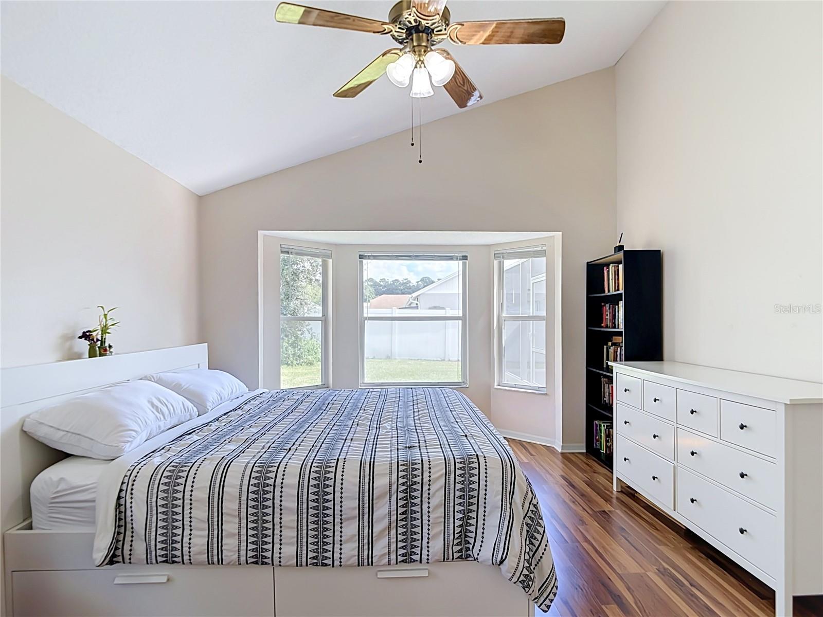 5818 AZURE DR — photo 31