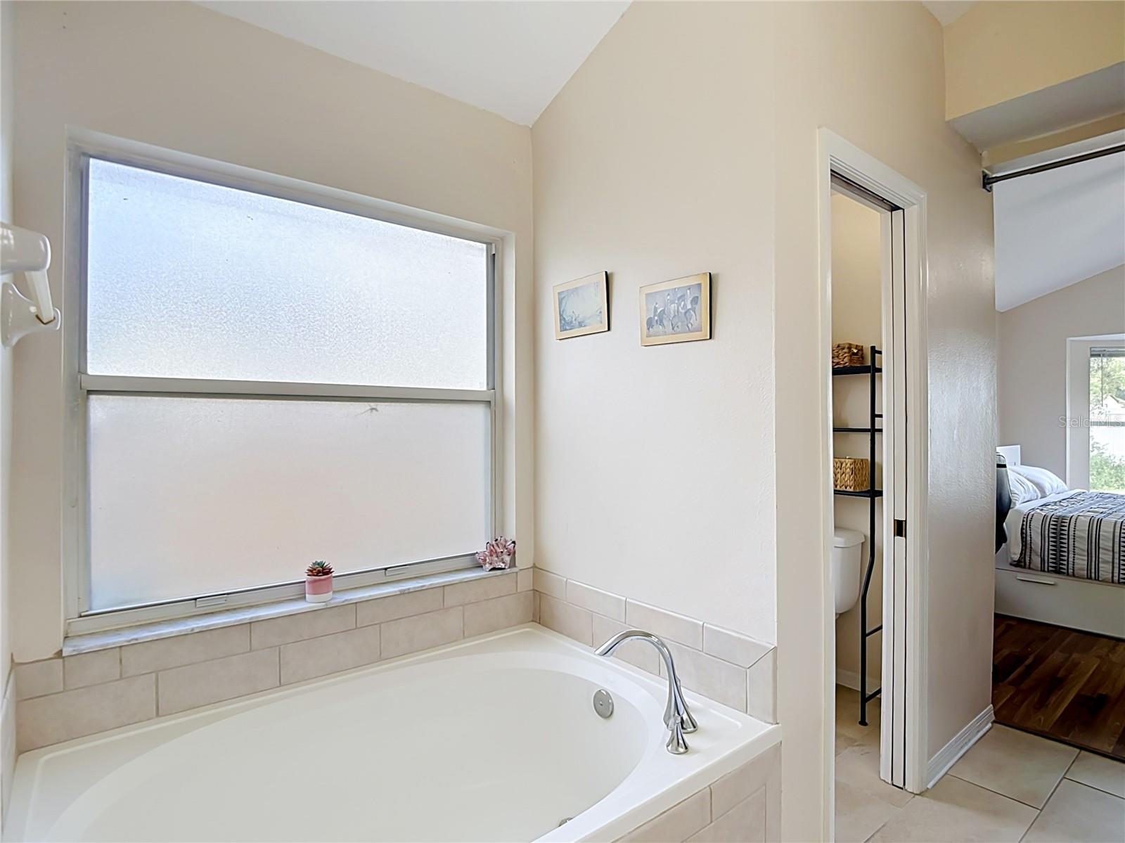5818 AZURE DR — photo 38