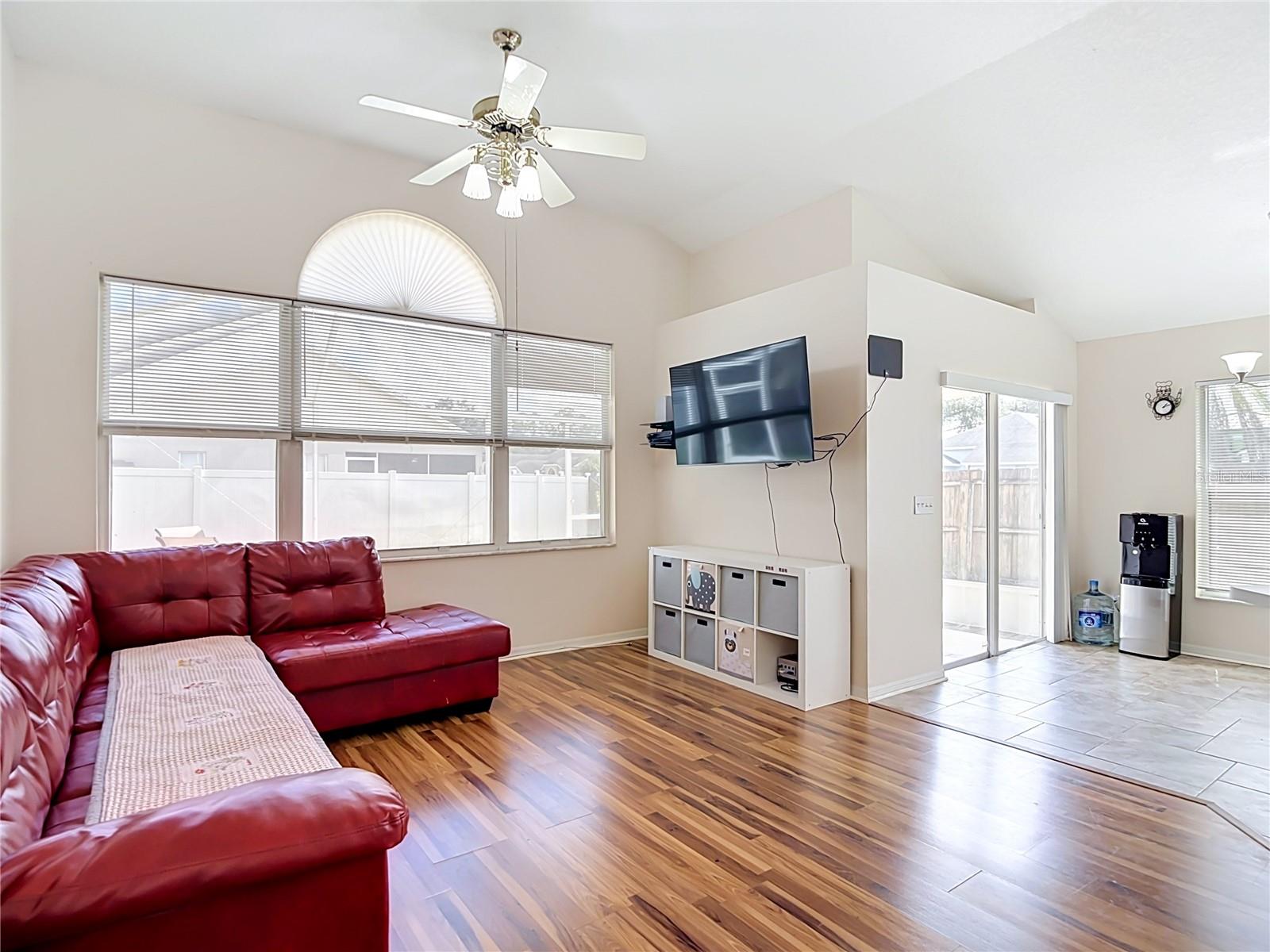 5818 AZURE DR — photo 25
