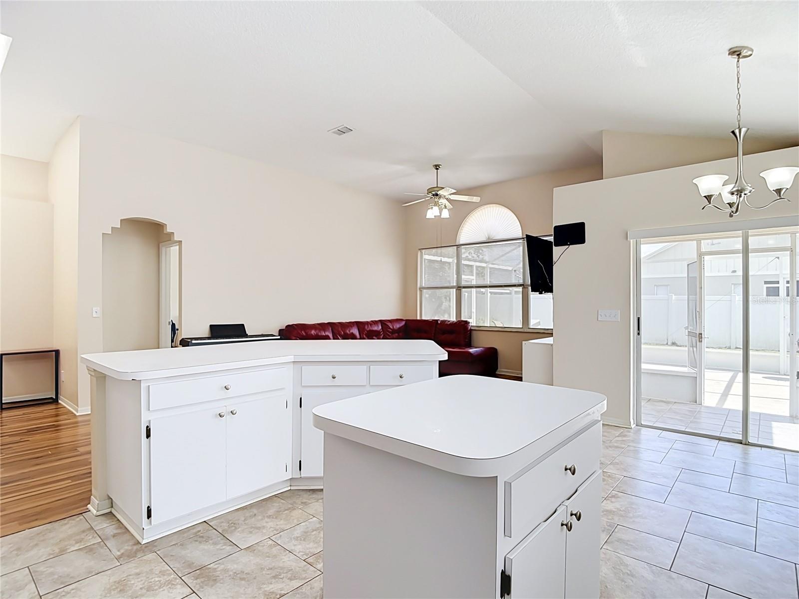 5818 AZURE DR — photo 17