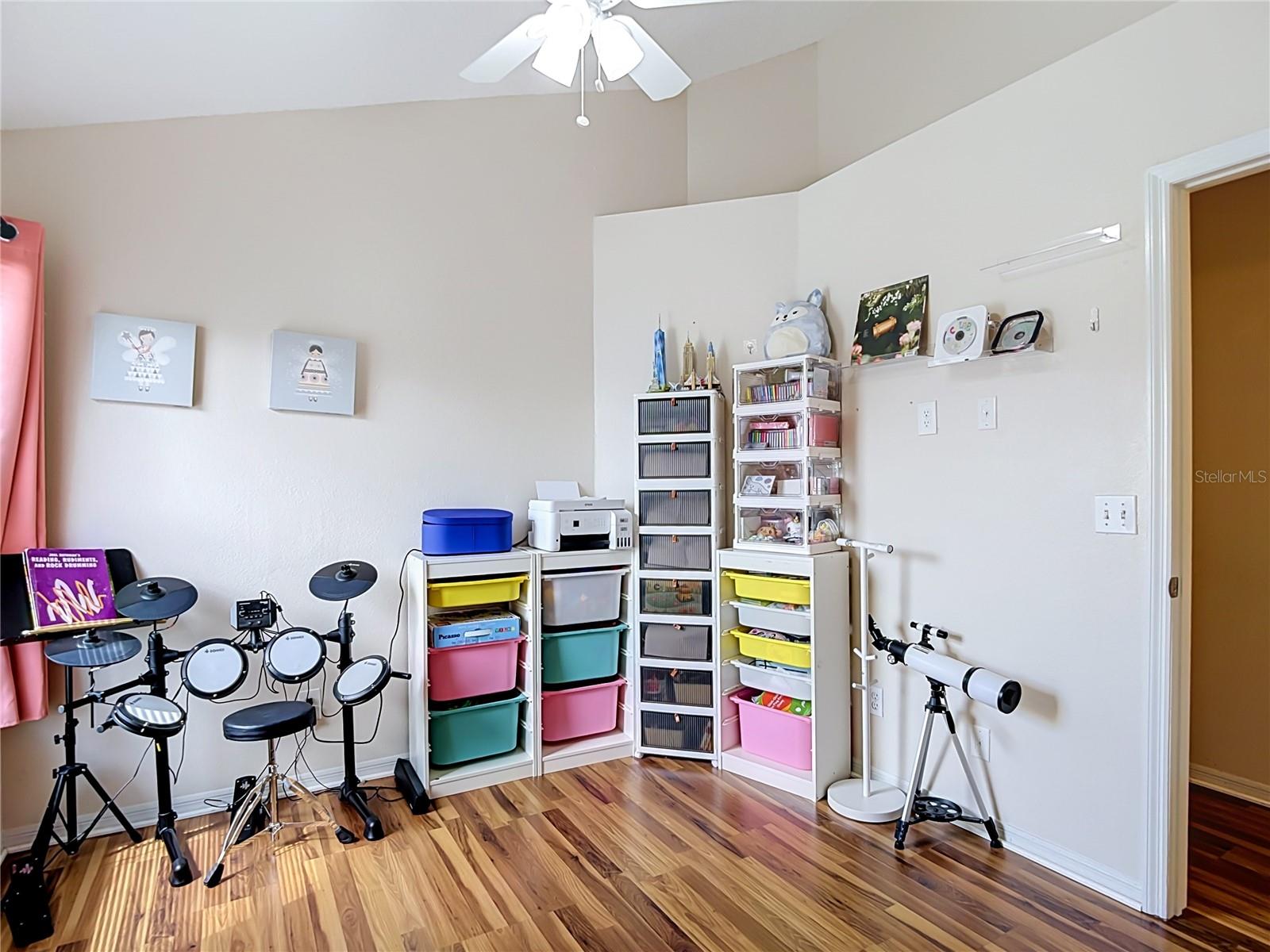 5818 AZURE DR — photo 44