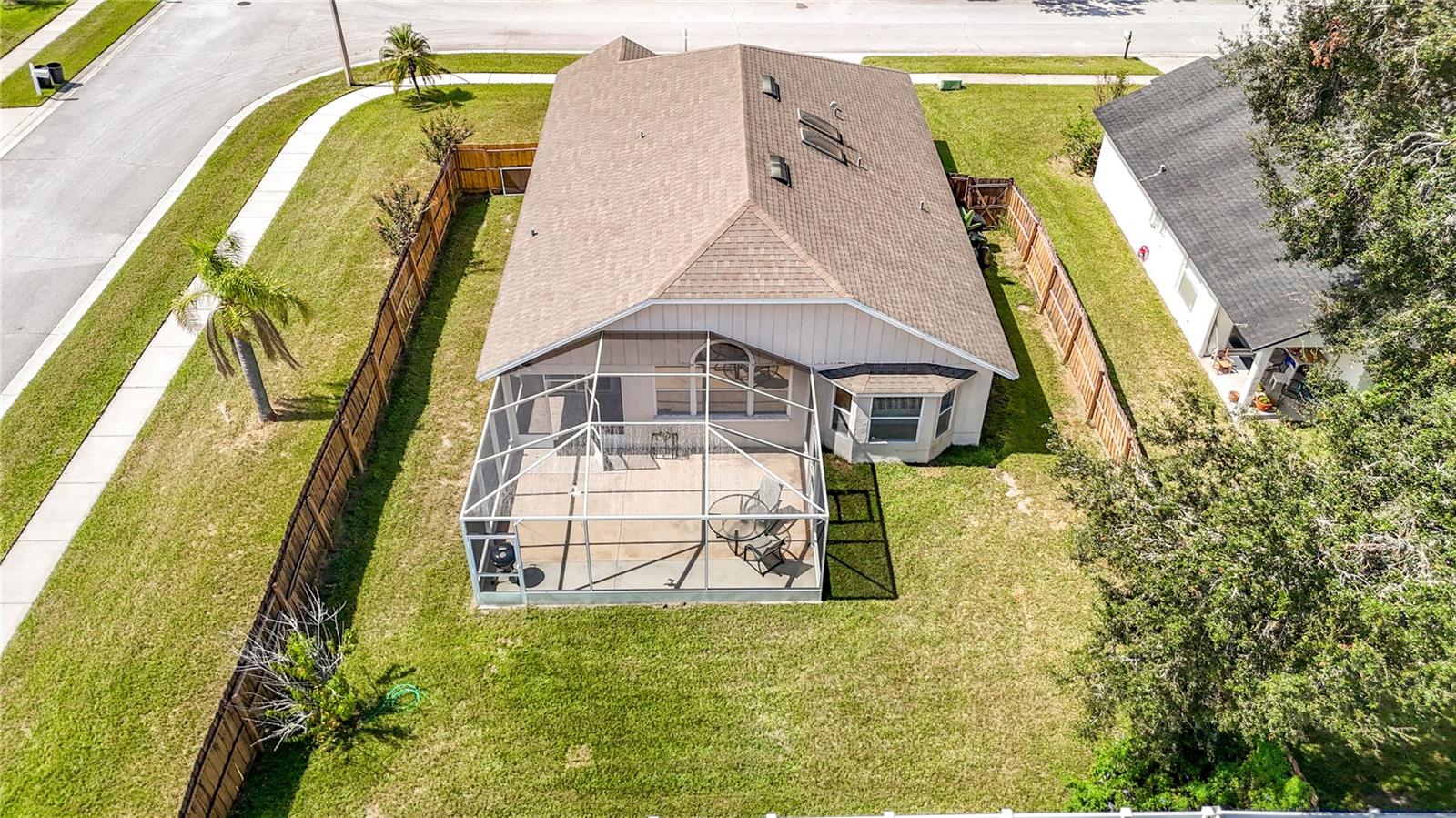5818 AZURE DR — photo 60