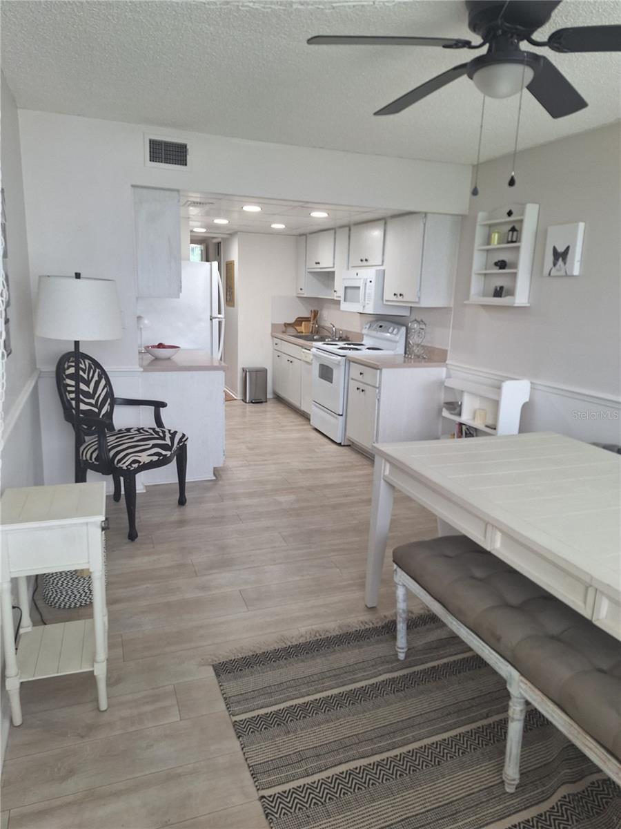 4720 LOCUST ST NE #210 — photo 18